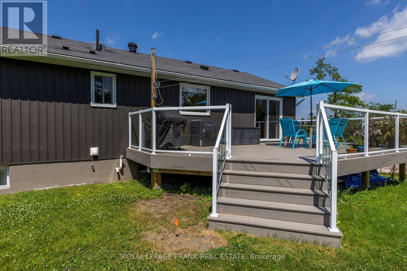 












796 CANAL ROAD

,
Douro-Dummer,




Ontario
K9L1A1

