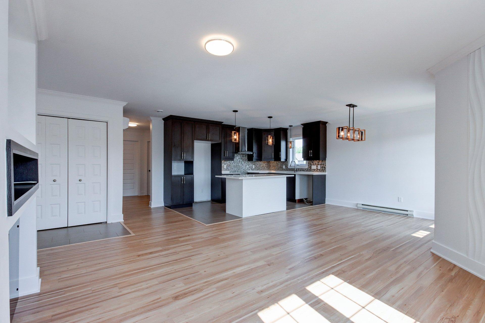 









122


Rue Robert-Jones

,
Saint-Jean-sur-Richelieu,




QC
J2X0E2

