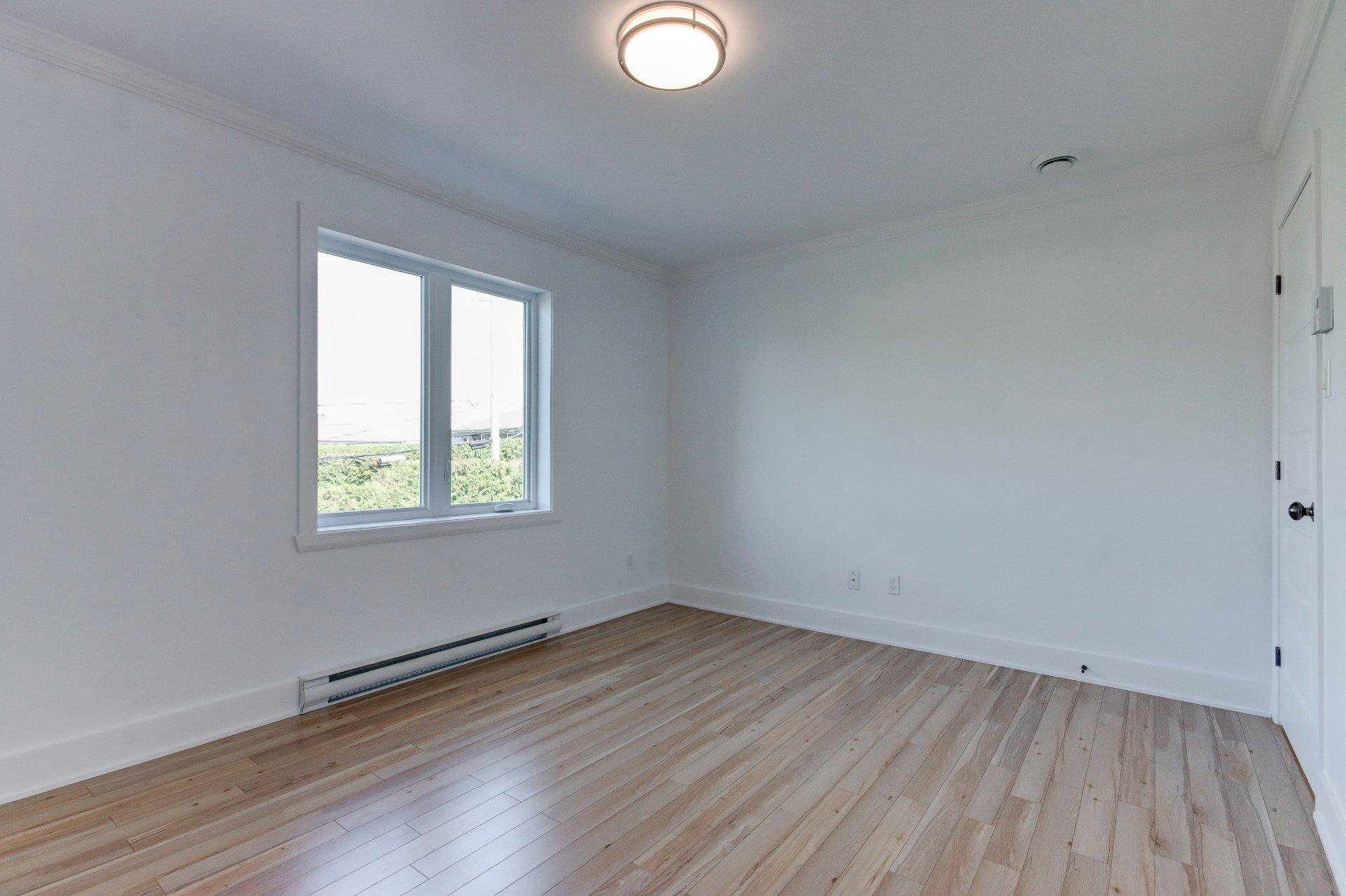 









122


Rue Robert-Jones

,
Saint-Jean-sur-Richelieu,




QC
J2X0E2

