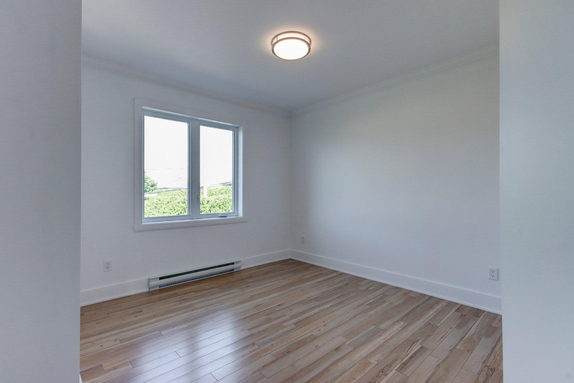 









122


Rue Robert-Jones

,
Saint-Jean-sur-Richelieu,




QC
J2X0E2

