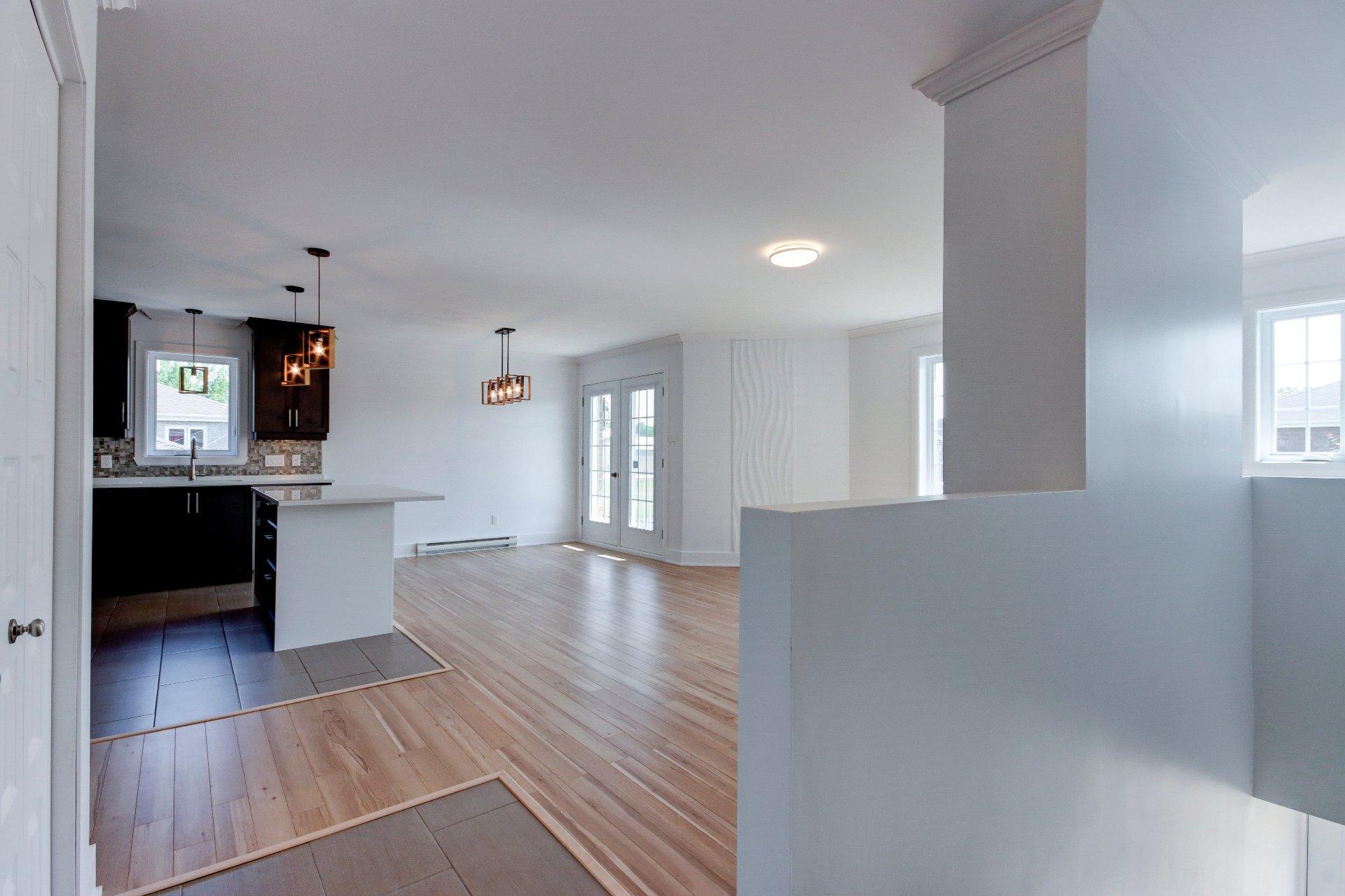 









122


Rue Robert-Jones

,
Saint-Jean-sur-Richelieu,




QC
J2X0E2


