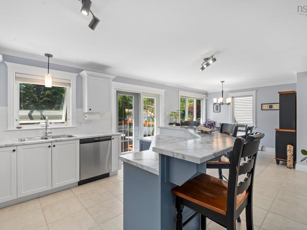 












66 Cutter Drive

,
Halifax,




NS
B3M 4W5

