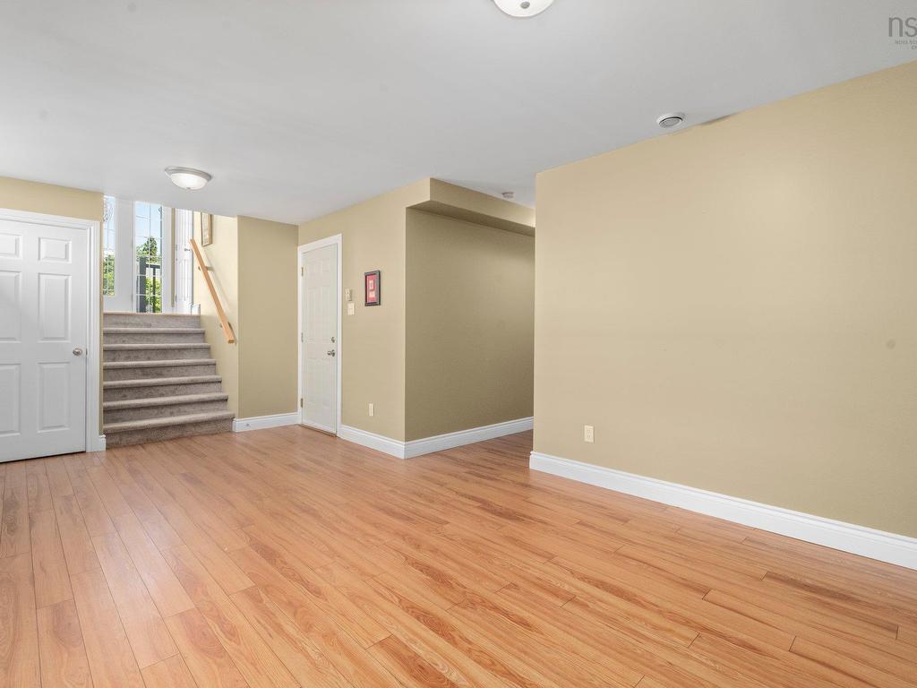 












66 Cutter Drive

,
Halifax,




NS
B3M 4W5


