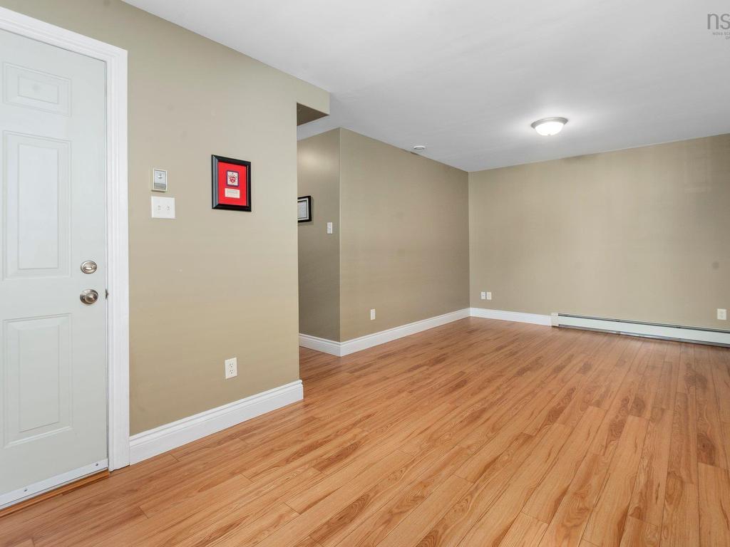 












66 Cutter Drive

,
Halifax,




NS
B3M 4W5

