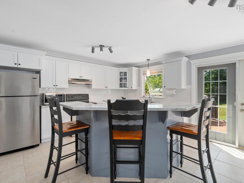 












66 Cutter Drive

,
Halifax,




NS
B3M 4W5

