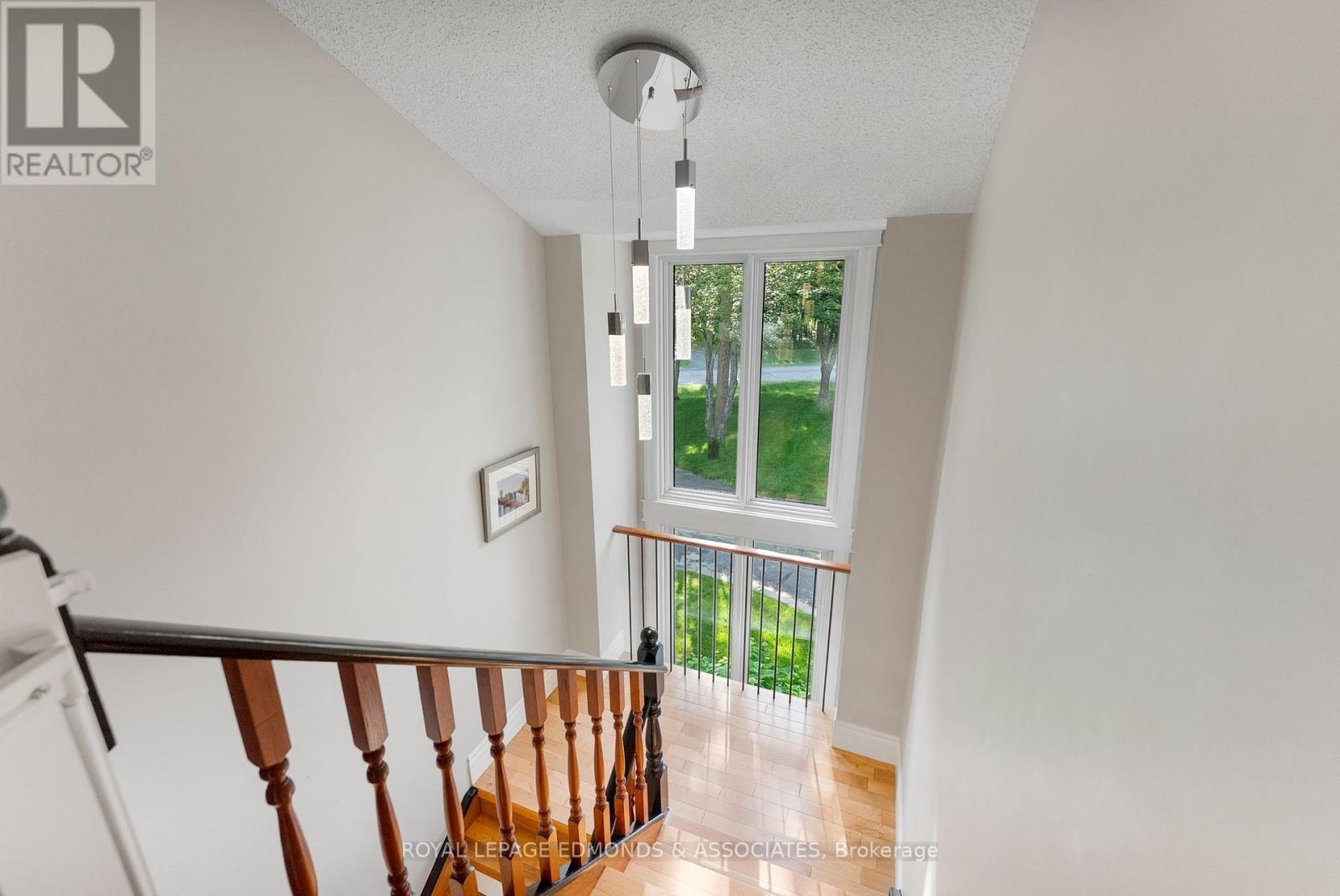 












12 SELLEY STREET

,
Petawawa,




Ontario
K8H3H1

