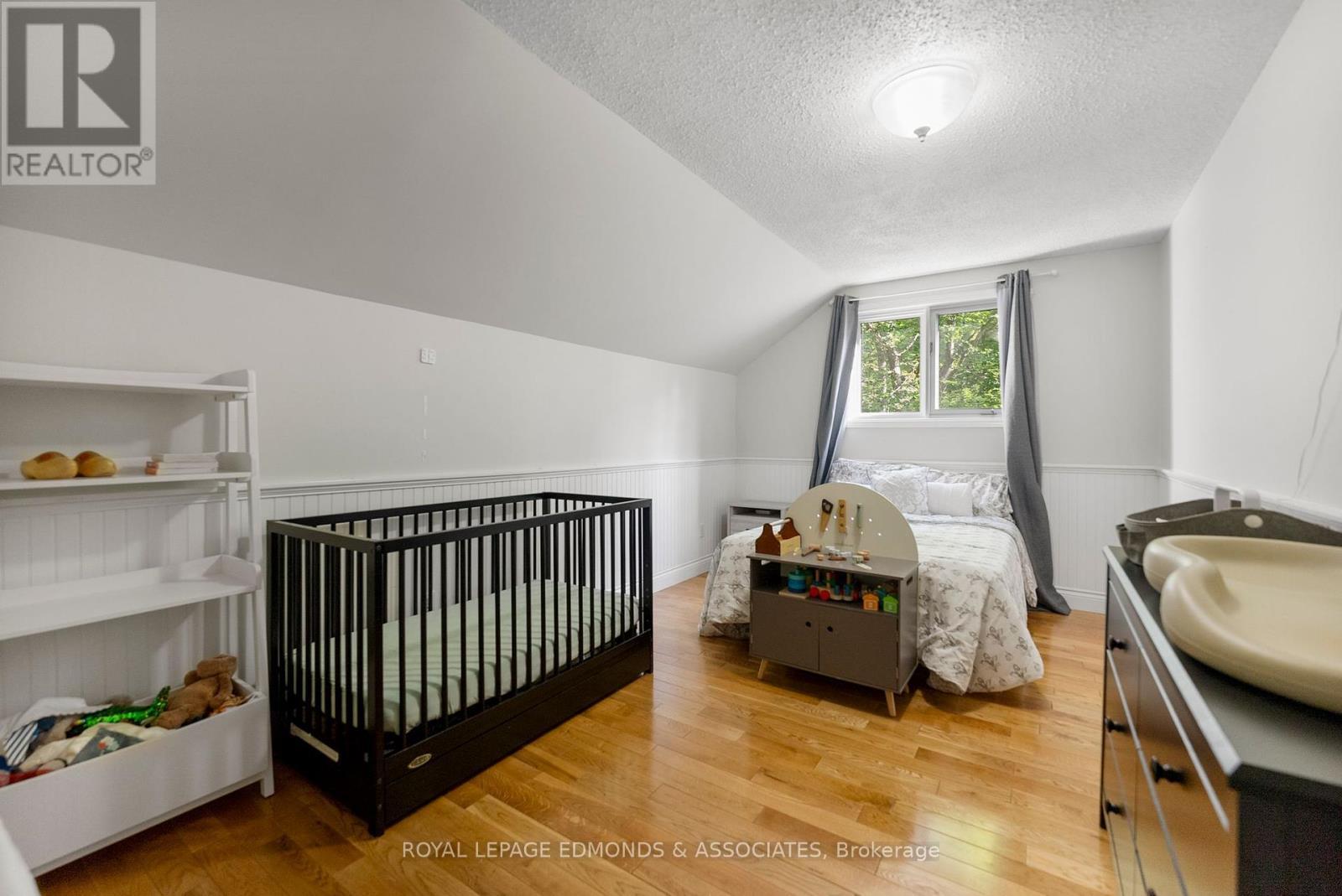 












12 SELLEY STREET

,
Petawawa,




Ontario
K8H3H1

