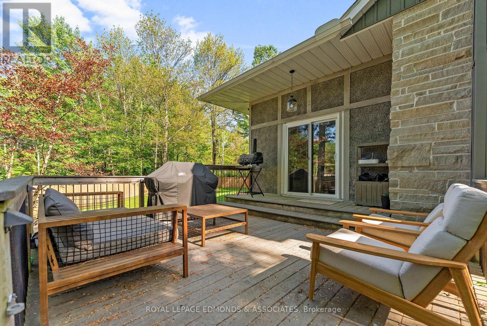 












12 SELLEY STREET

,
Petawawa,




Ontario
K8H3H1

