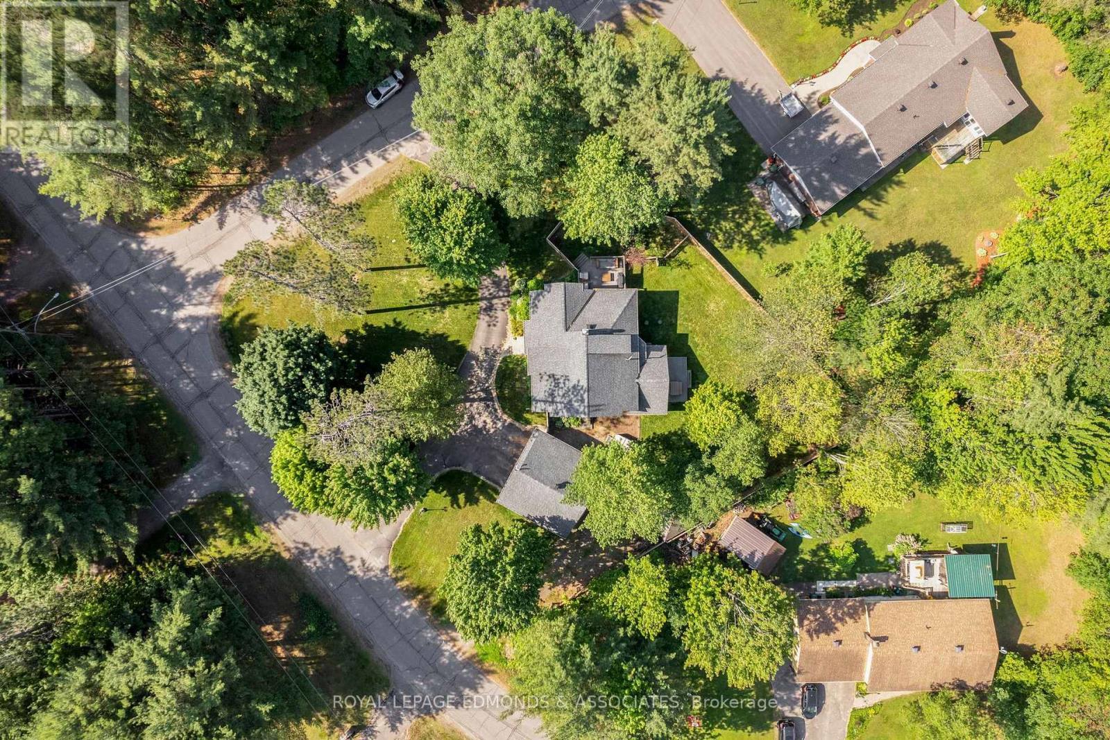 












12 SELLEY STREET

,
Petawawa,




Ontario
K8H3H1

