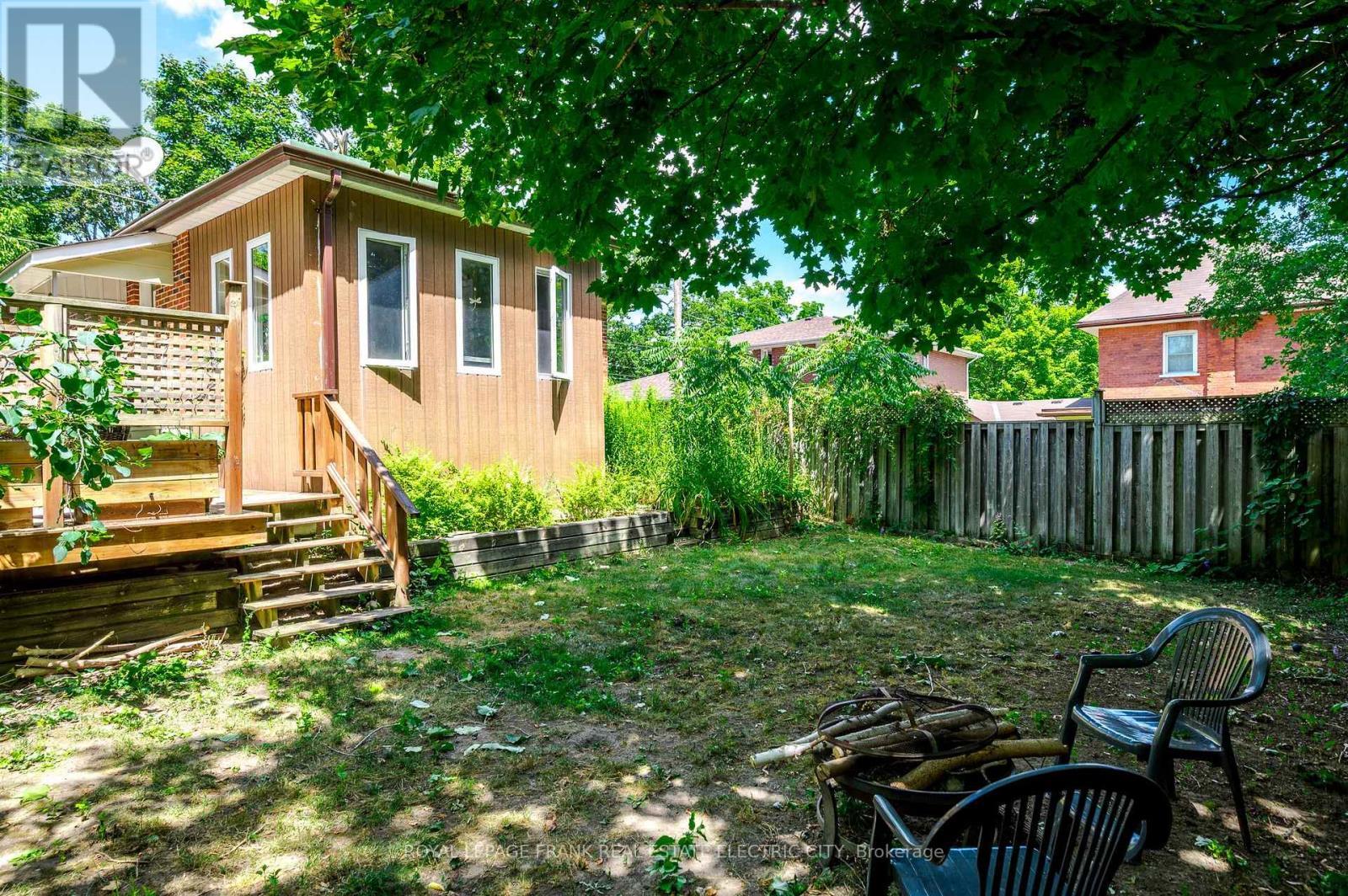 












179 ABERDEEN AVENUE

,
Peterborough North (South),




Ontario
K9H4W7

