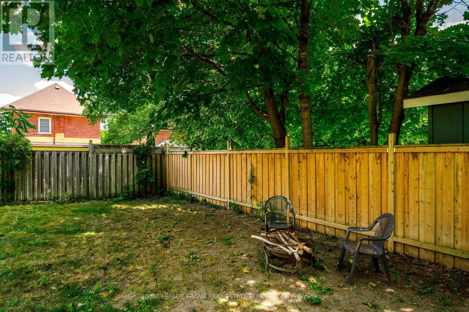 












179 ABERDEEN AVENUE

,
Peterborough North (South),




Ontario
K9H4W7

