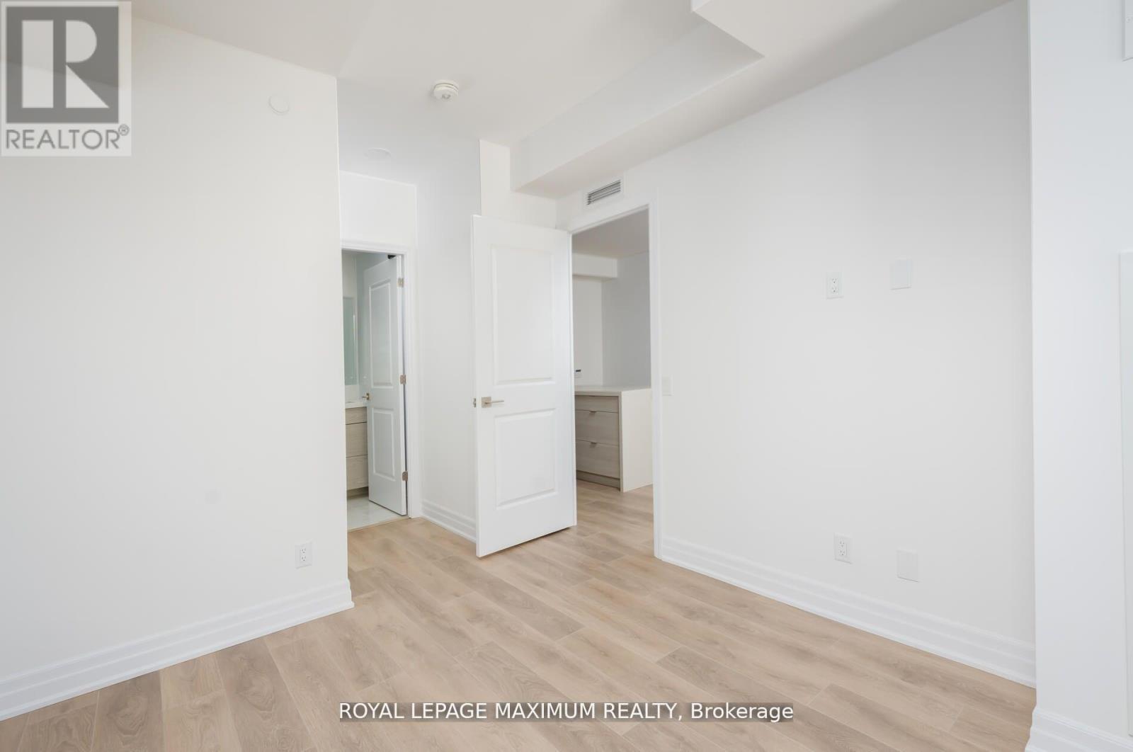 












1410 - 36 ELM DRIVE

,
Mississauga,




Ontario
L5B0N3

