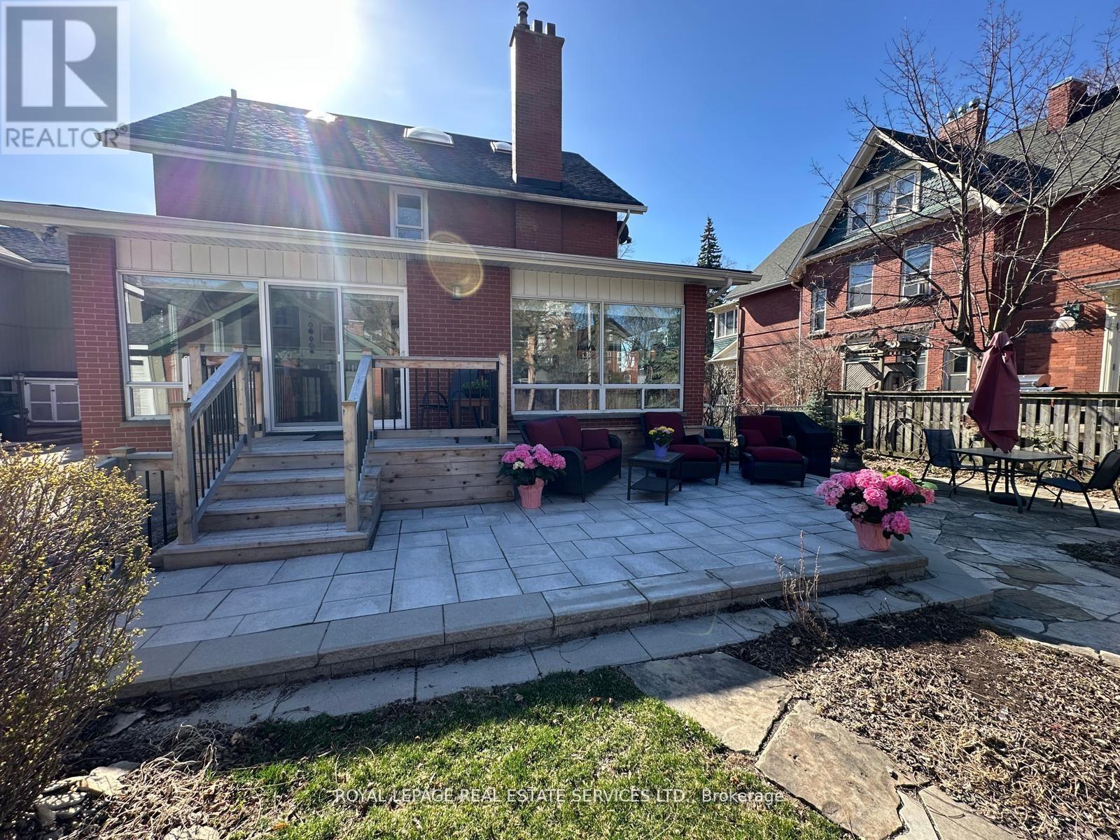 












32 WELLINGTON STREET E

,
Brampton,




Ontario
L6W1Y4

