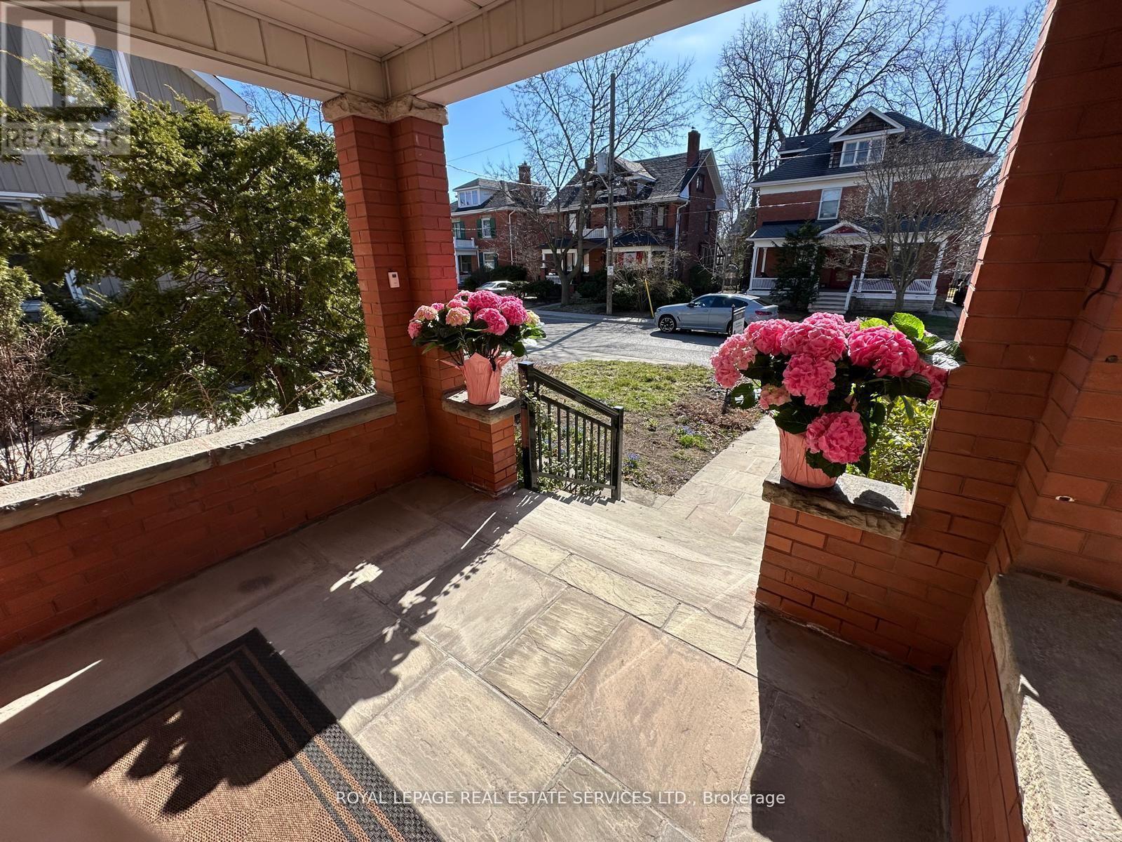 












32 WELLINGTON STREET E

,
Brampton,




Ontario
L6W1Y4

