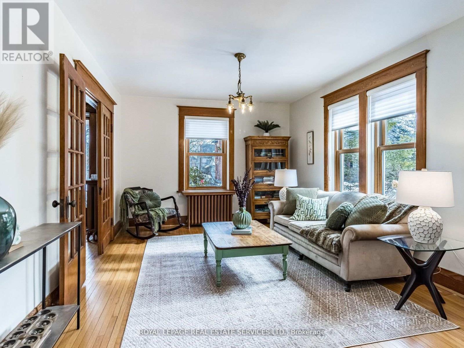 












32 WELLINGTON STREET E

,
Brampton,




Ontario
L6W1Y4

