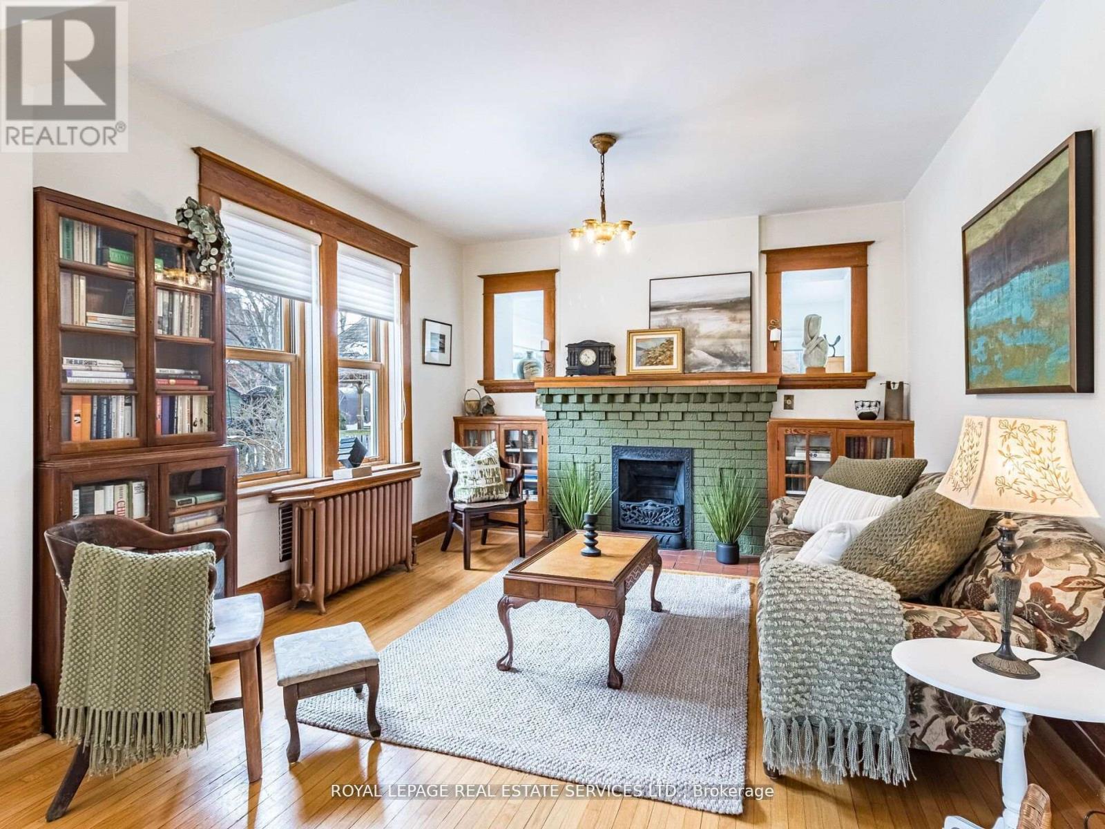 












32 WELLINGTON STREET E

,
Brampton,




Ontario
L6W1Y4

