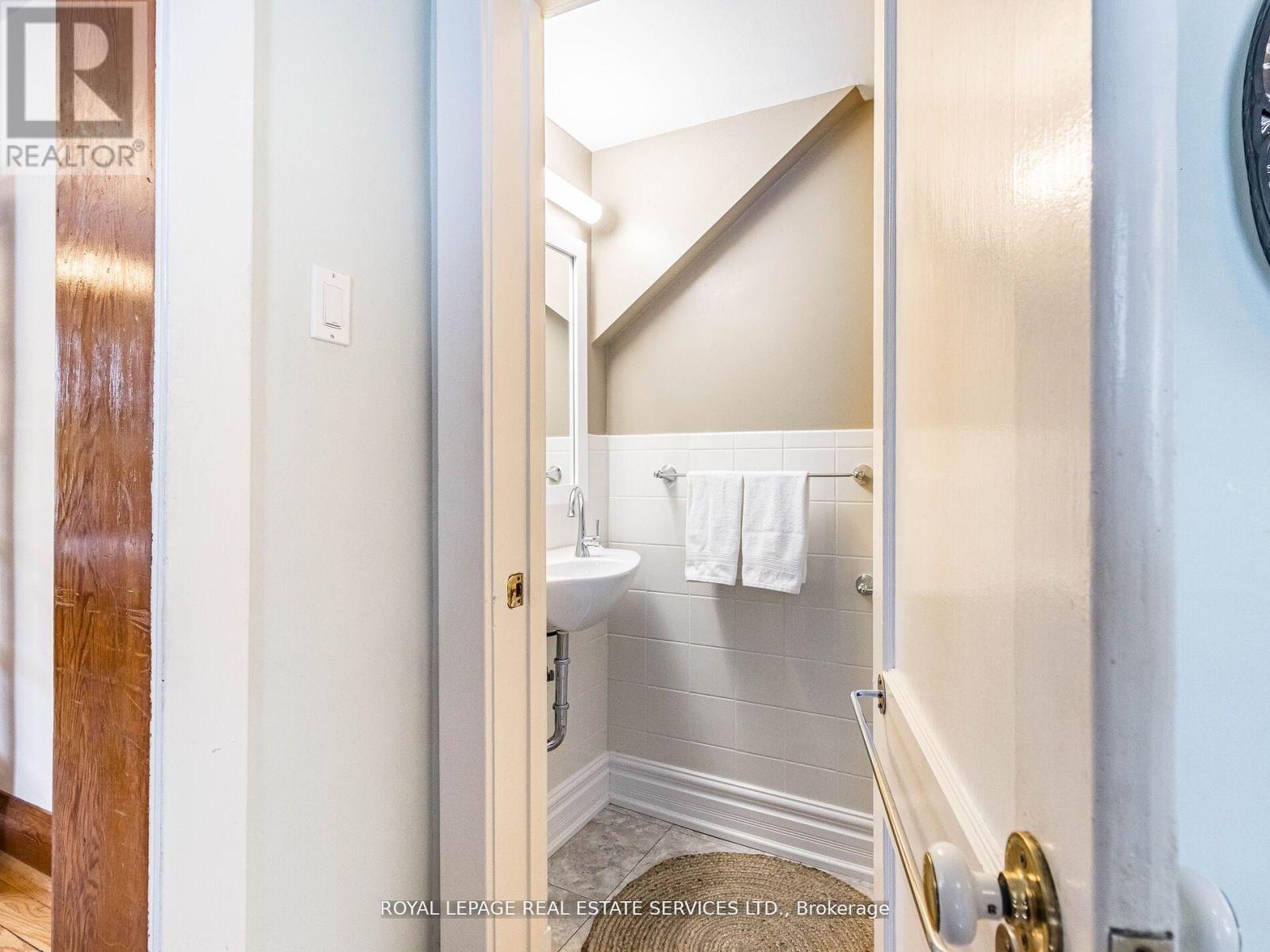 












32 WELLINGTON STREET E

,
Brampton,




Ontario
L6W1Y4

