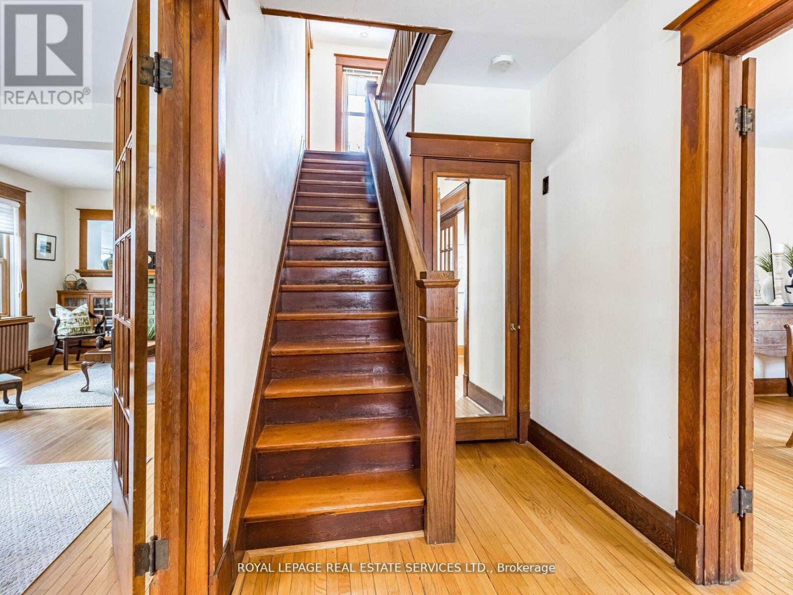 












32 WELLINGTON STREET E

,
Brampton,




Ontario
L6W1Y4

