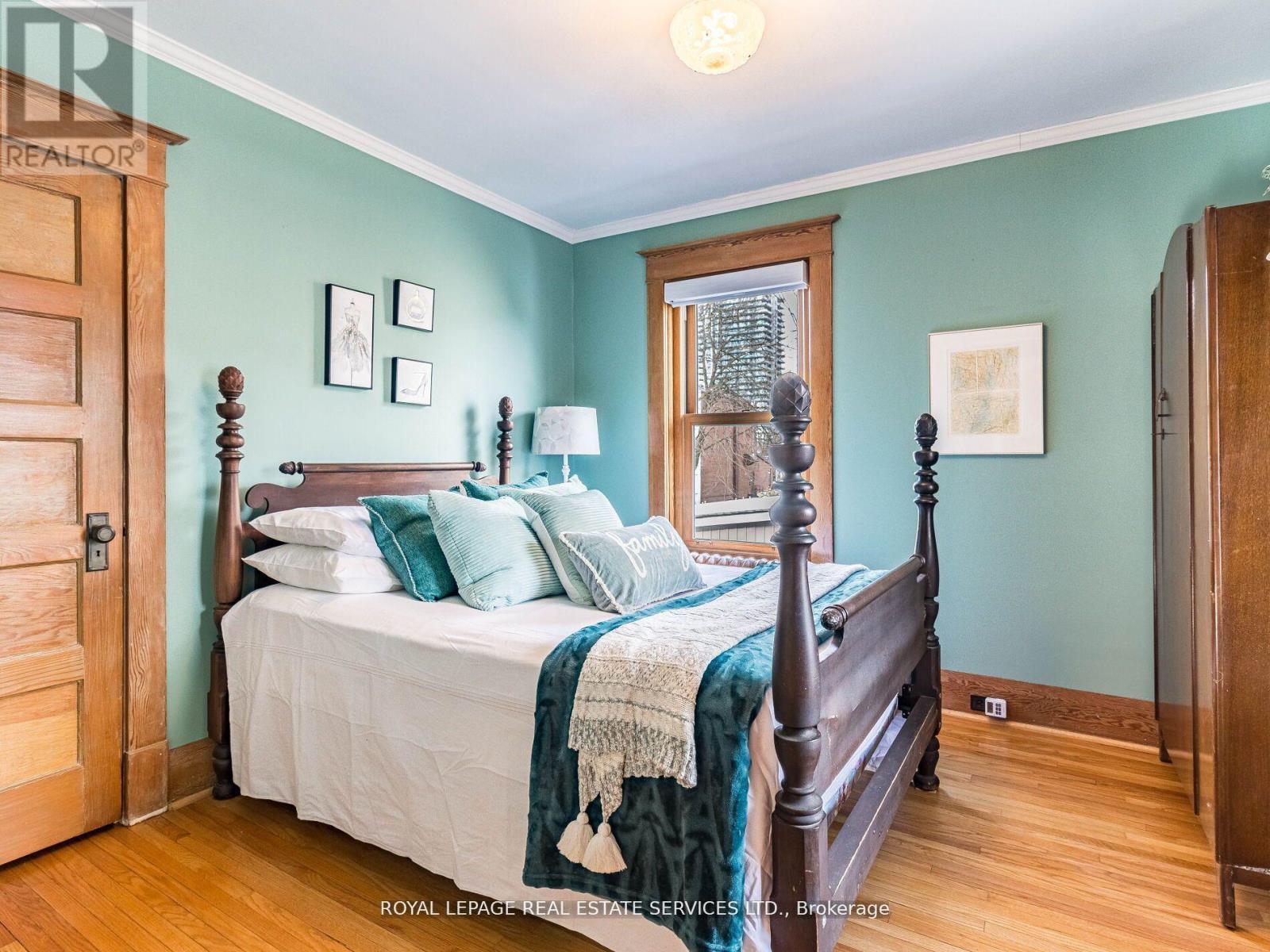 












32 WELLINGTON STREET E

,
Brampton,




Ontario
L6W1Y4

