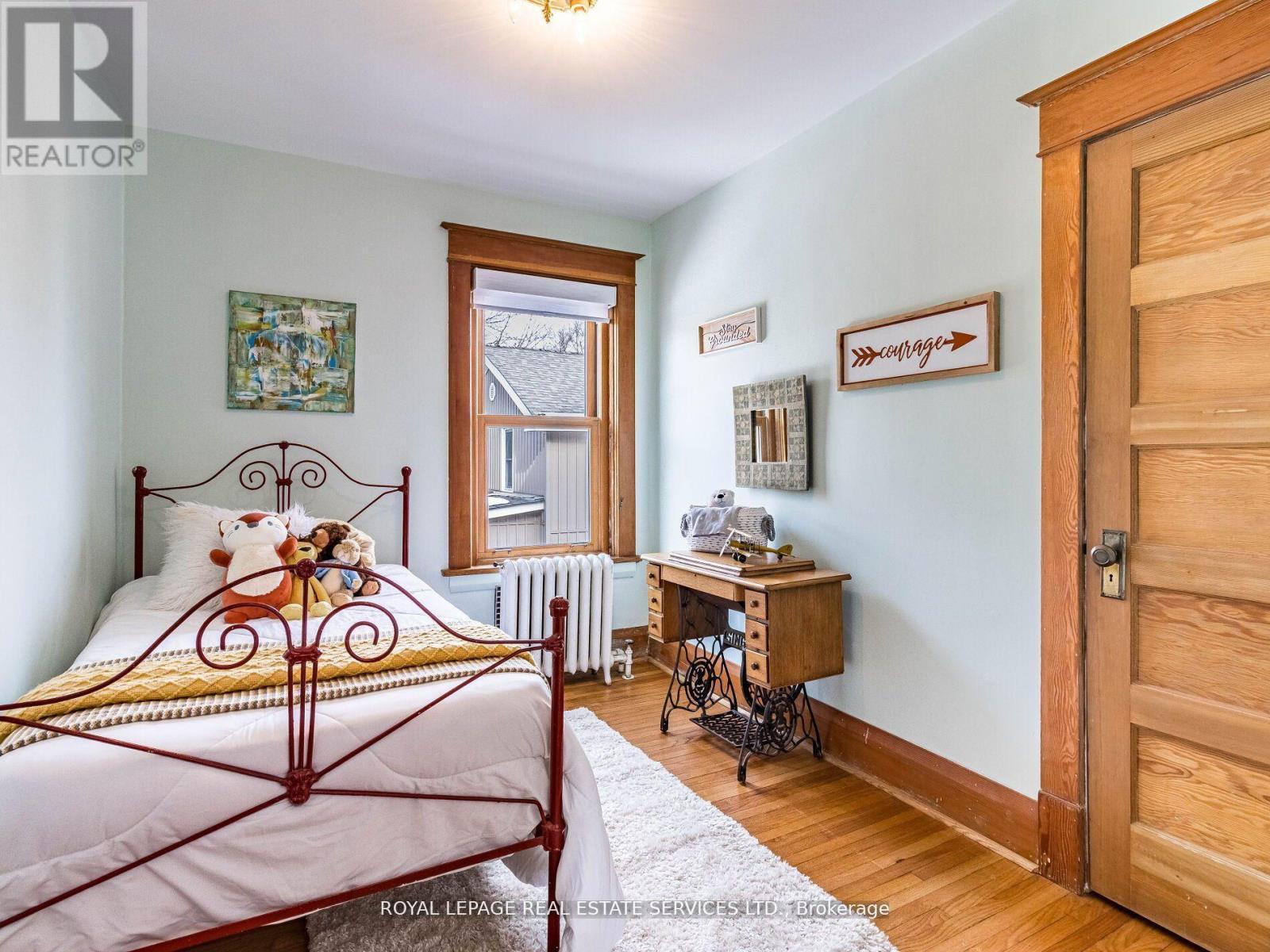 












32 WELLINGTON STREET E

,
Brampton,




Ontario
L6W1Y4

