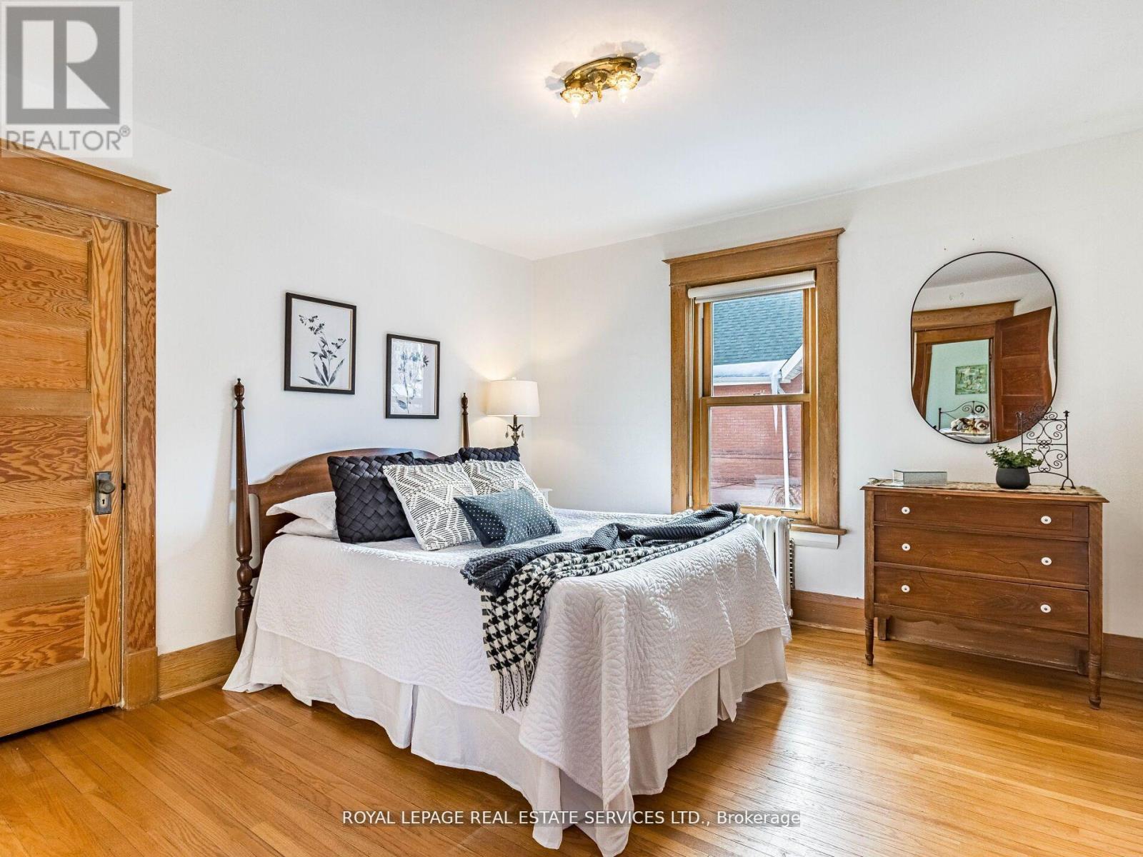 












32 WELLINGTON STREET E

,
Brampton,




Ontario
L6W1Y4

