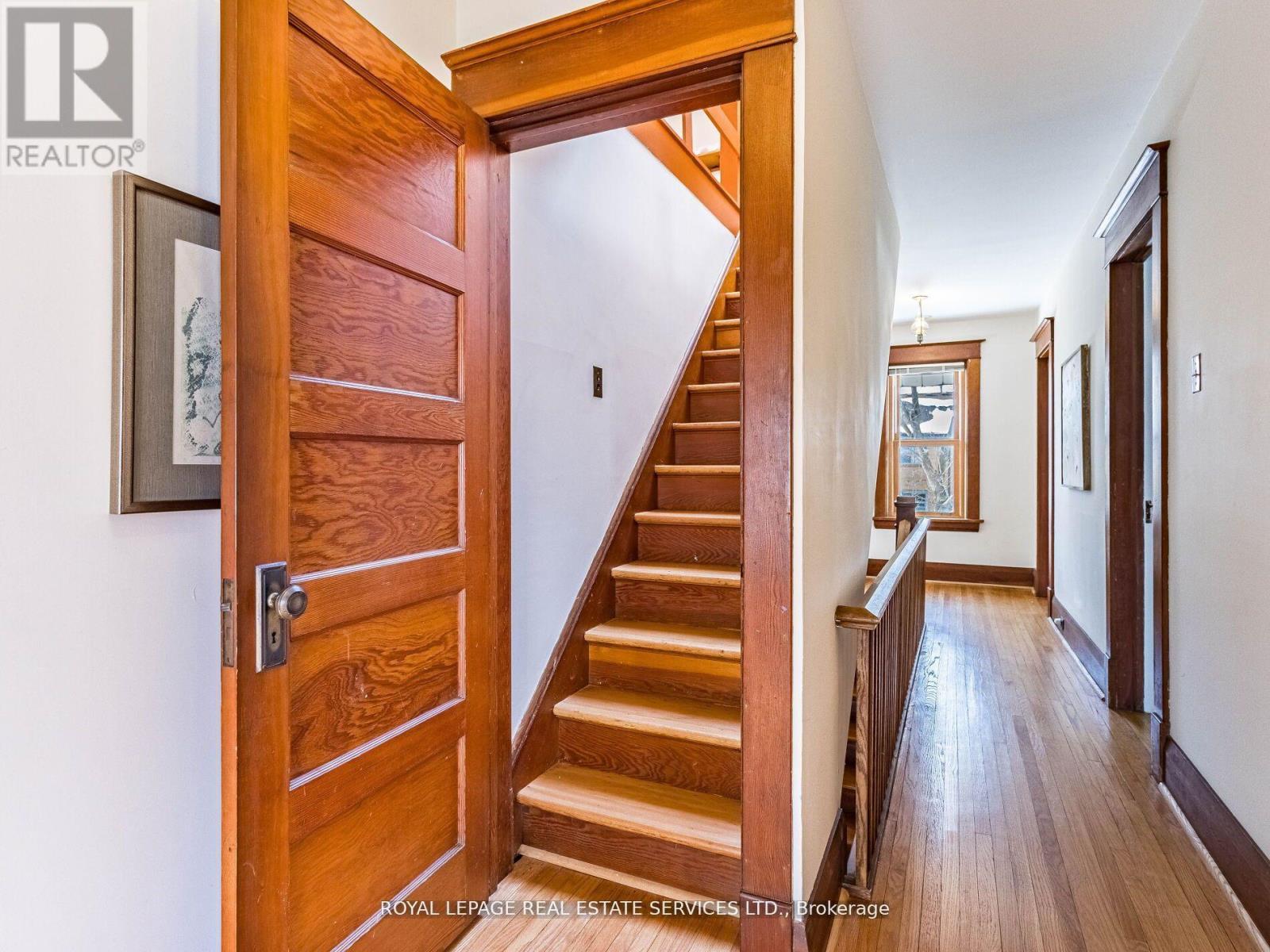 












32 WELLINGTON STREET E

,
Brampton,




Ontario
L6W1Y4

