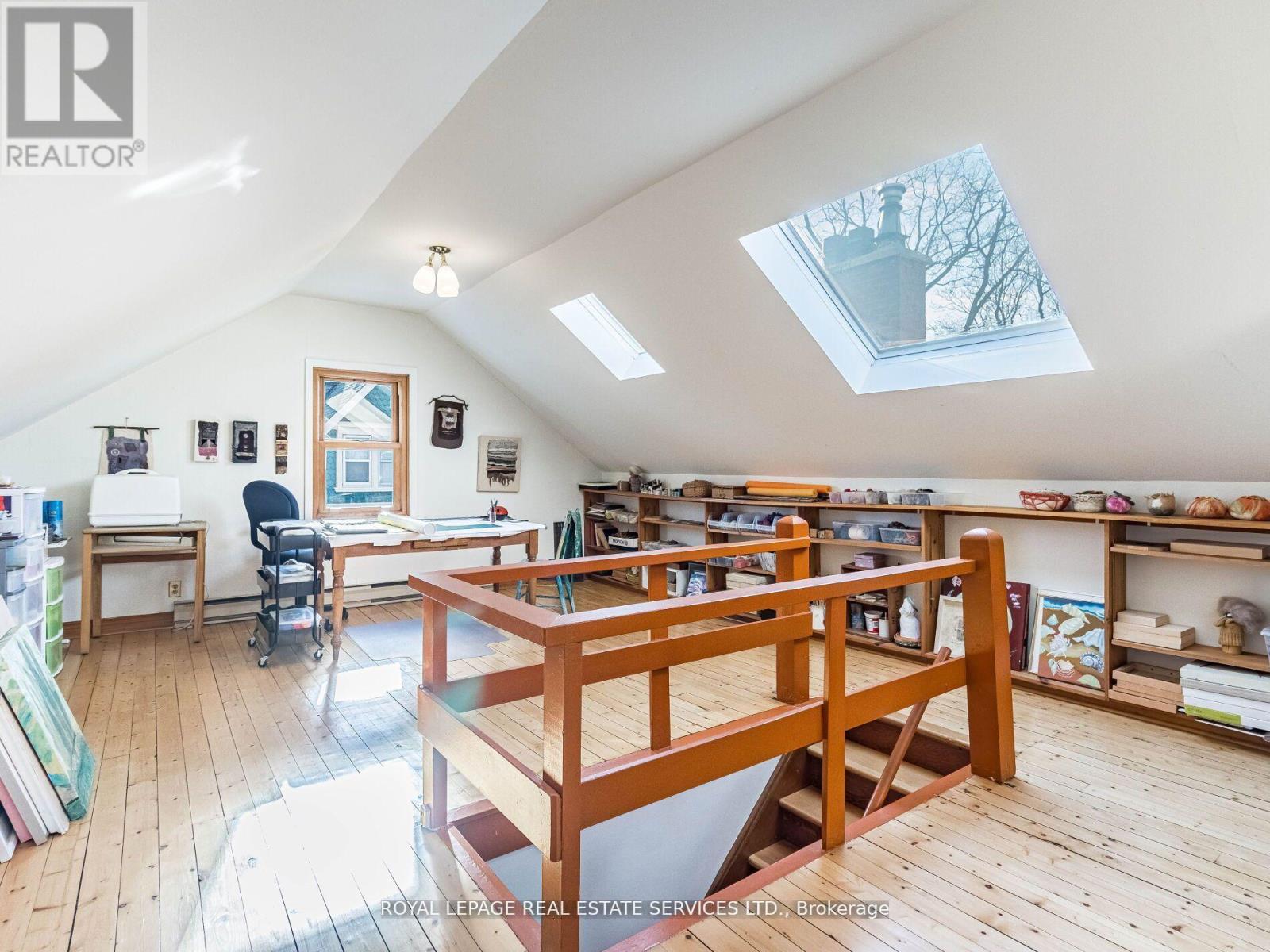 












32 WELLINGTON STREET E

,
Brampton,




Ontario
L6W1Y4

