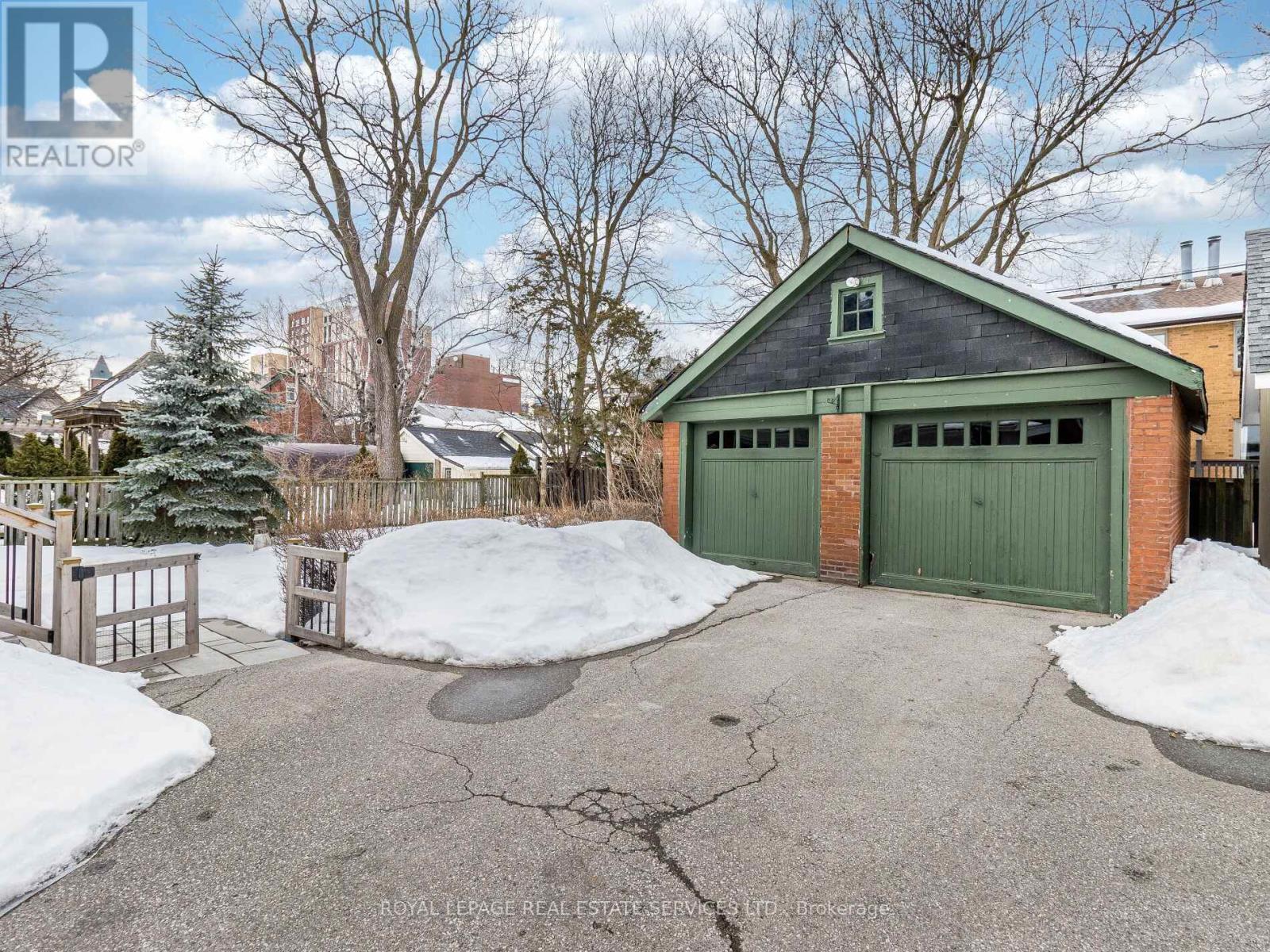 












32 WELLINGTON STREET E

,
Brampton,




Ontario
L6W1Y4

