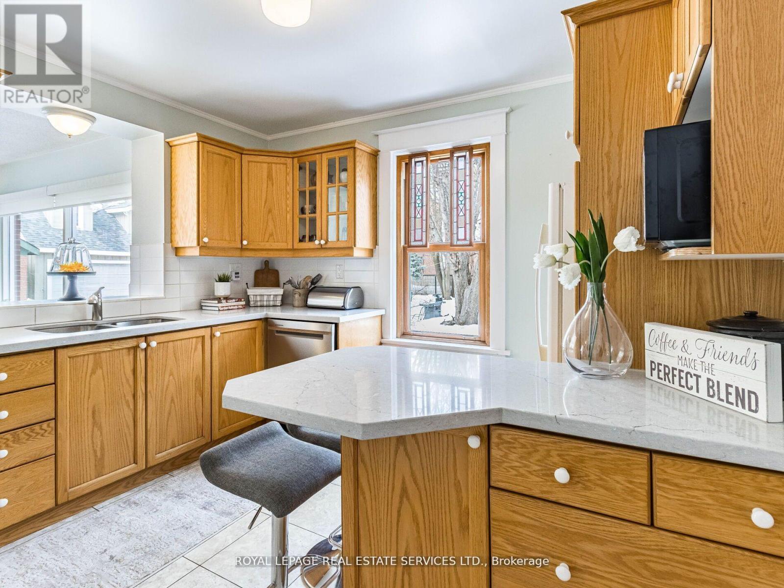 












32 WELLINGTON STREET E

,
Brampton,




Ontario
L6W1Y4

