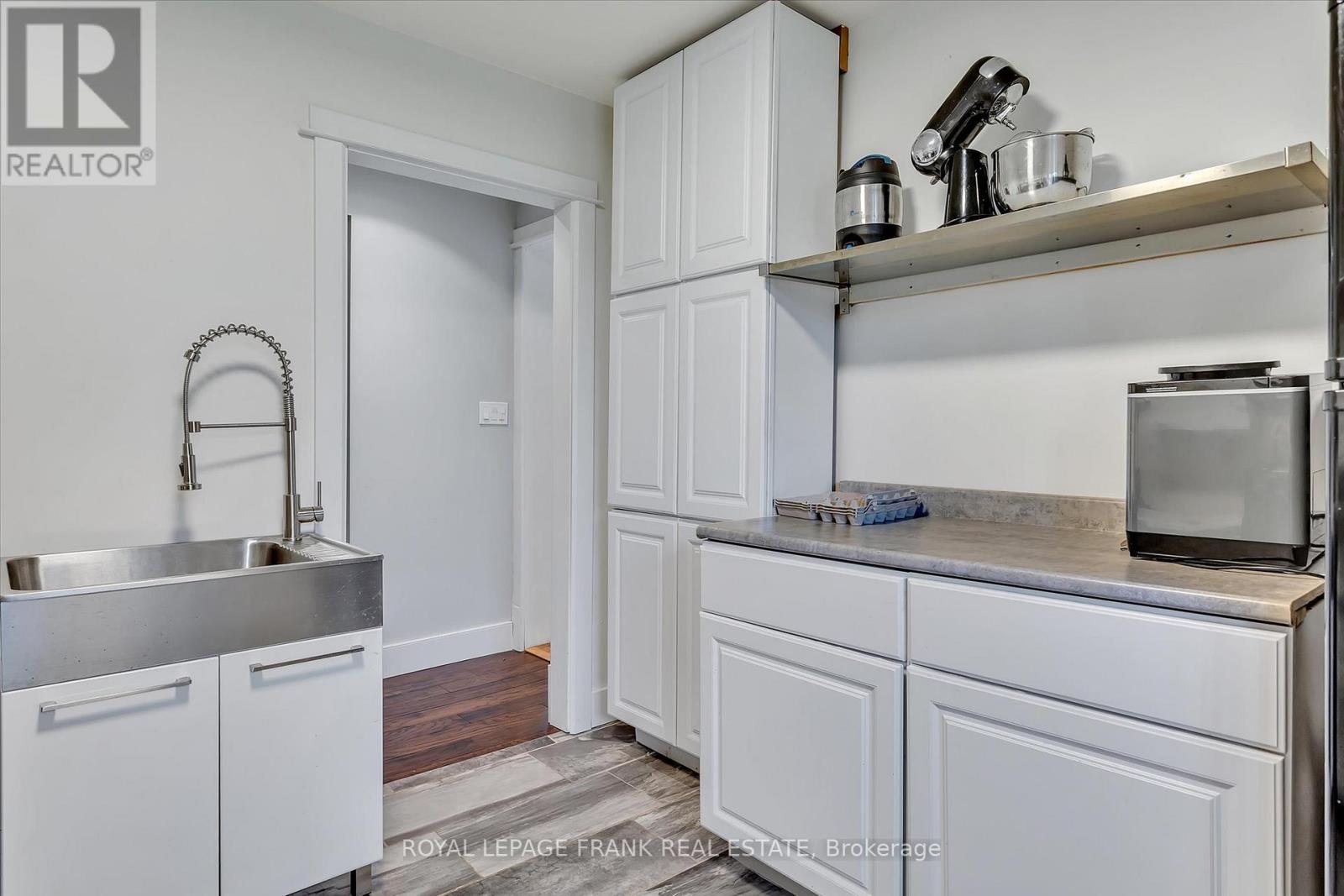 












234 STEWART LINE

,
Cavan Monaghan (Cavan Twp),




Ontario
L0A1C0

