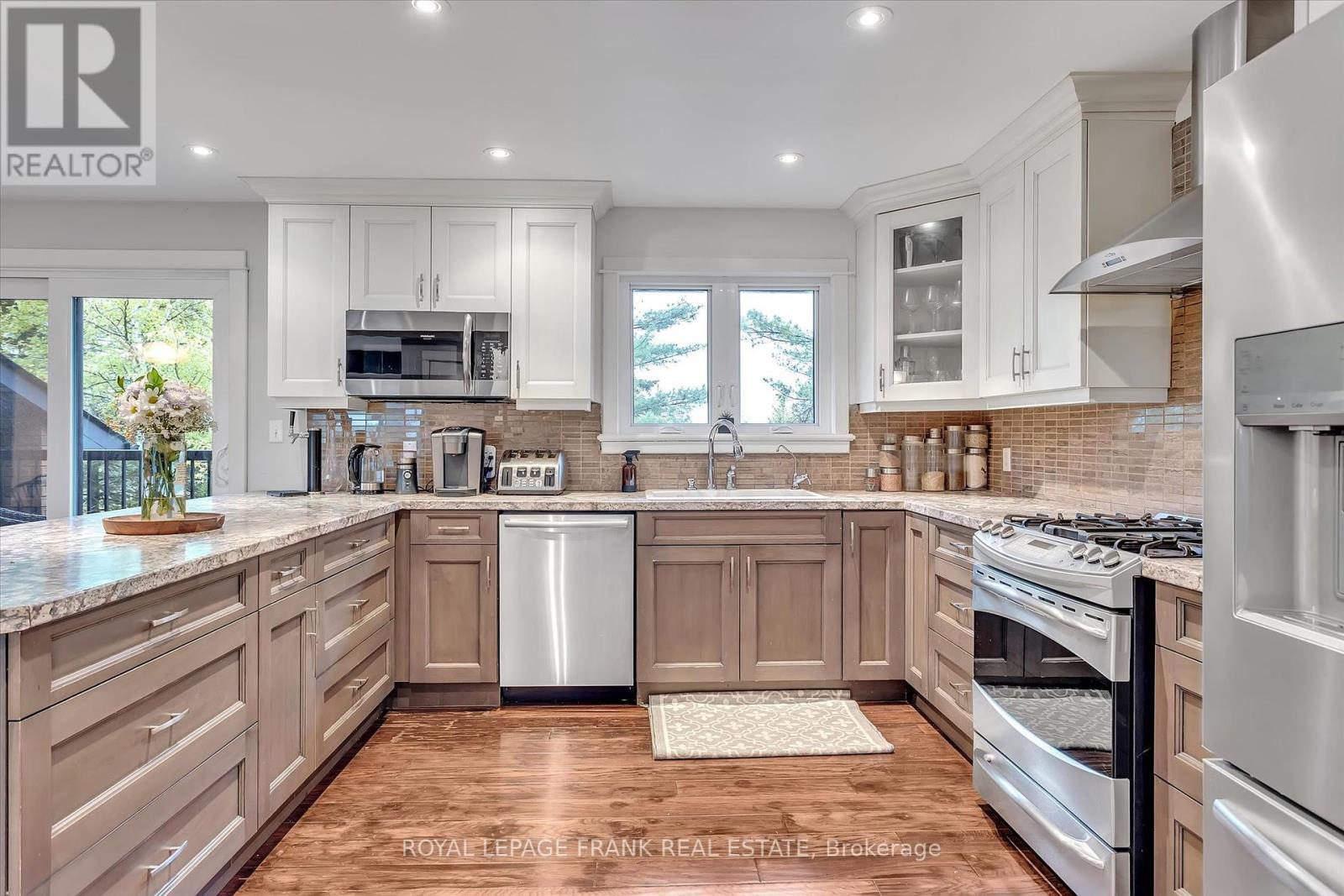 












234 STEWART LINE

,
Cavan Monaghan (Cavan Twp),




Ontario
L0A1C0

