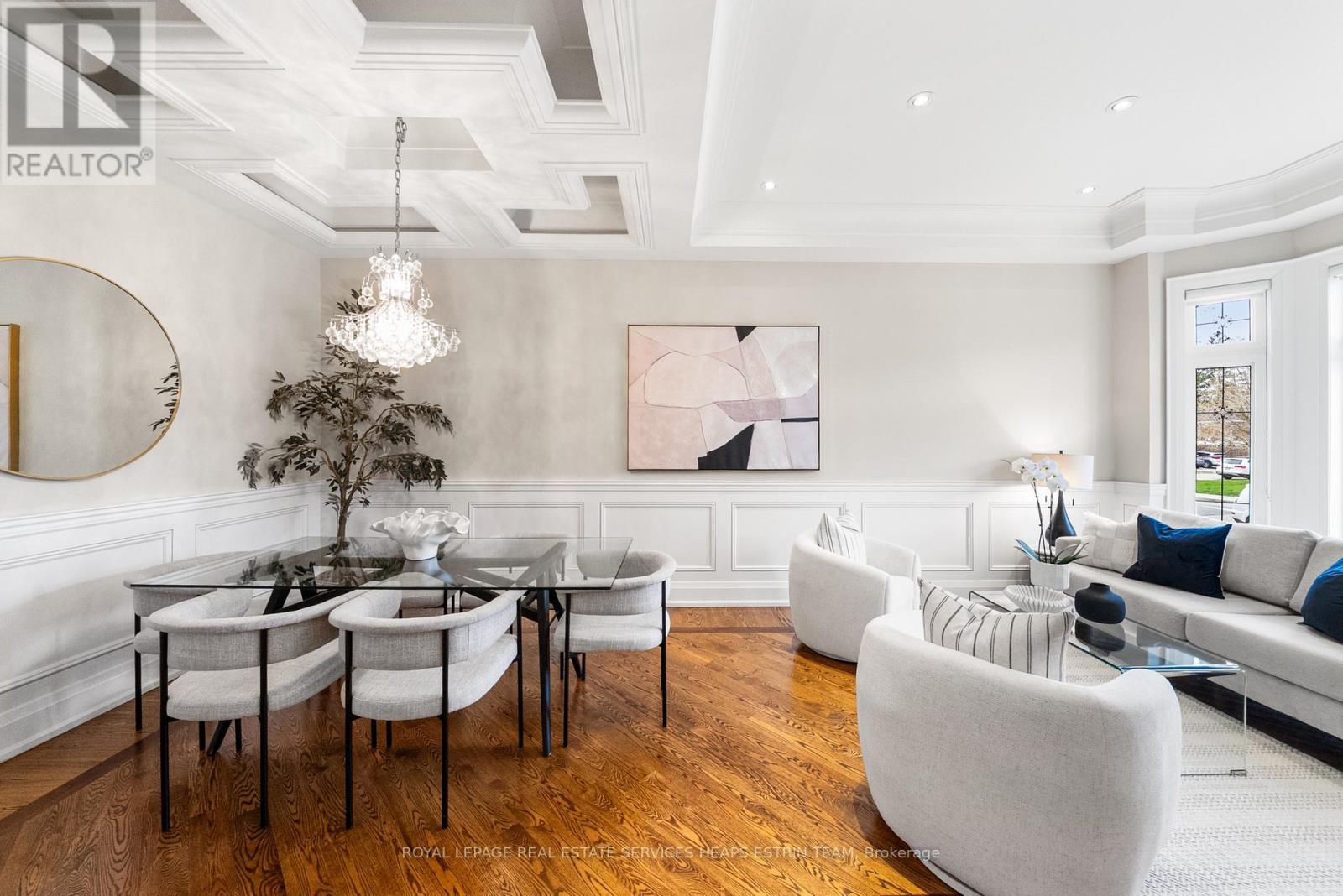 












565 BROADWAY AVENUE

,
Toronto,




Ontario
M4G2S2

