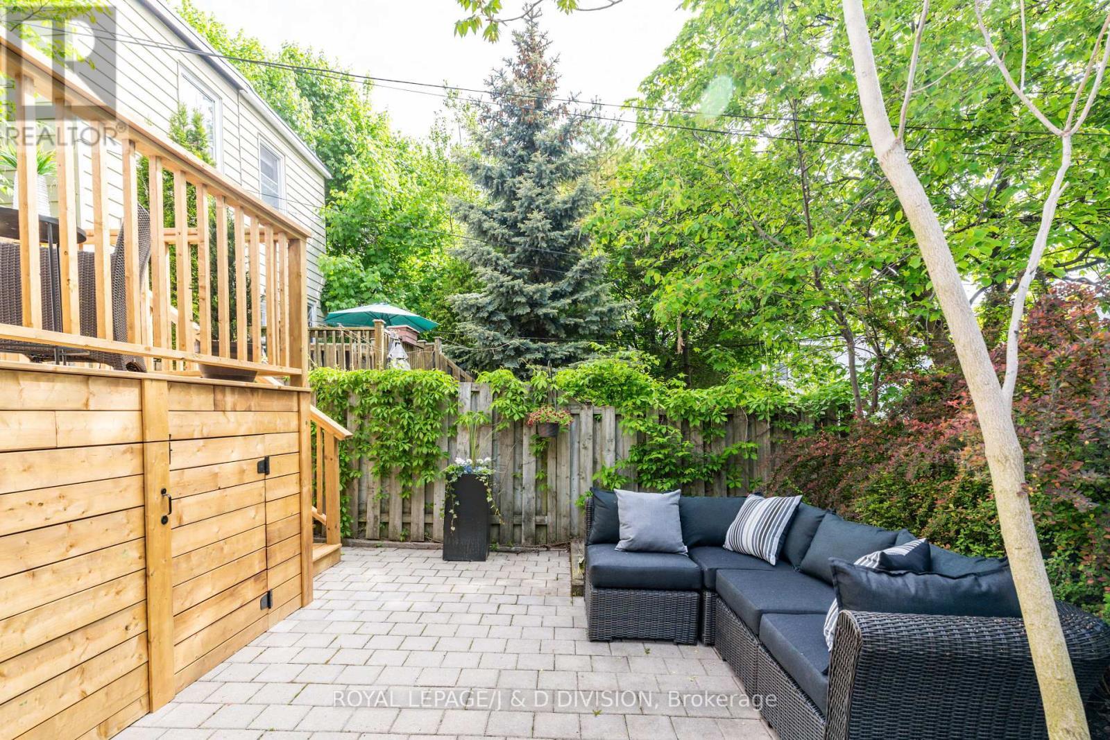 












59 AUSTIN AVENUE

,
Toronto,




Ontario
M4M1V7

