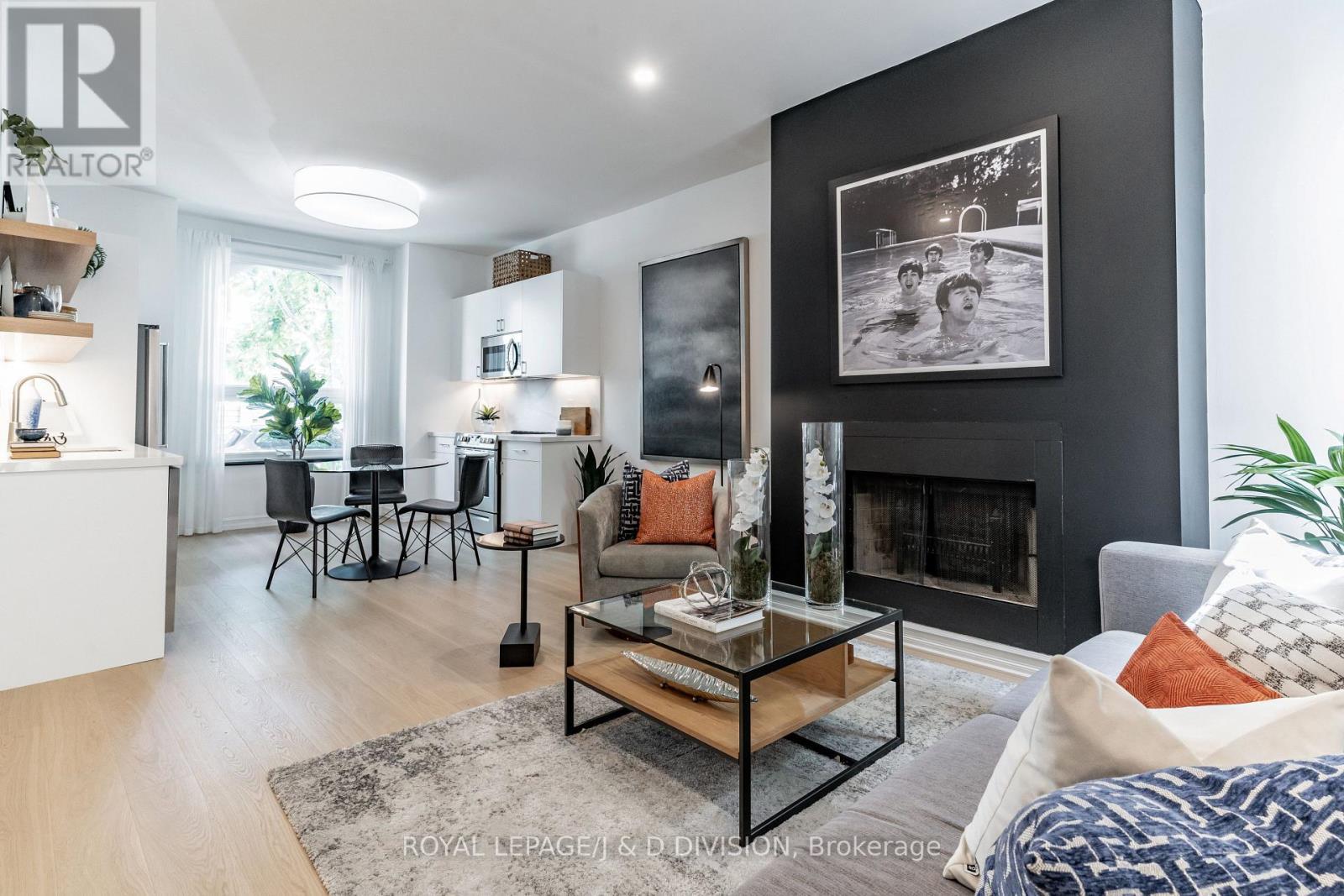 












59 AUSTIN AVENUE

,
Toronto,




Ontario
M4M1V7

