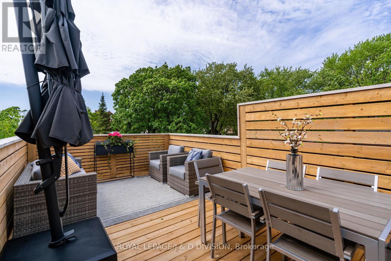 












59 AUSTIN AVENUE

,
Toronto,




Ontario
M4M1V7

