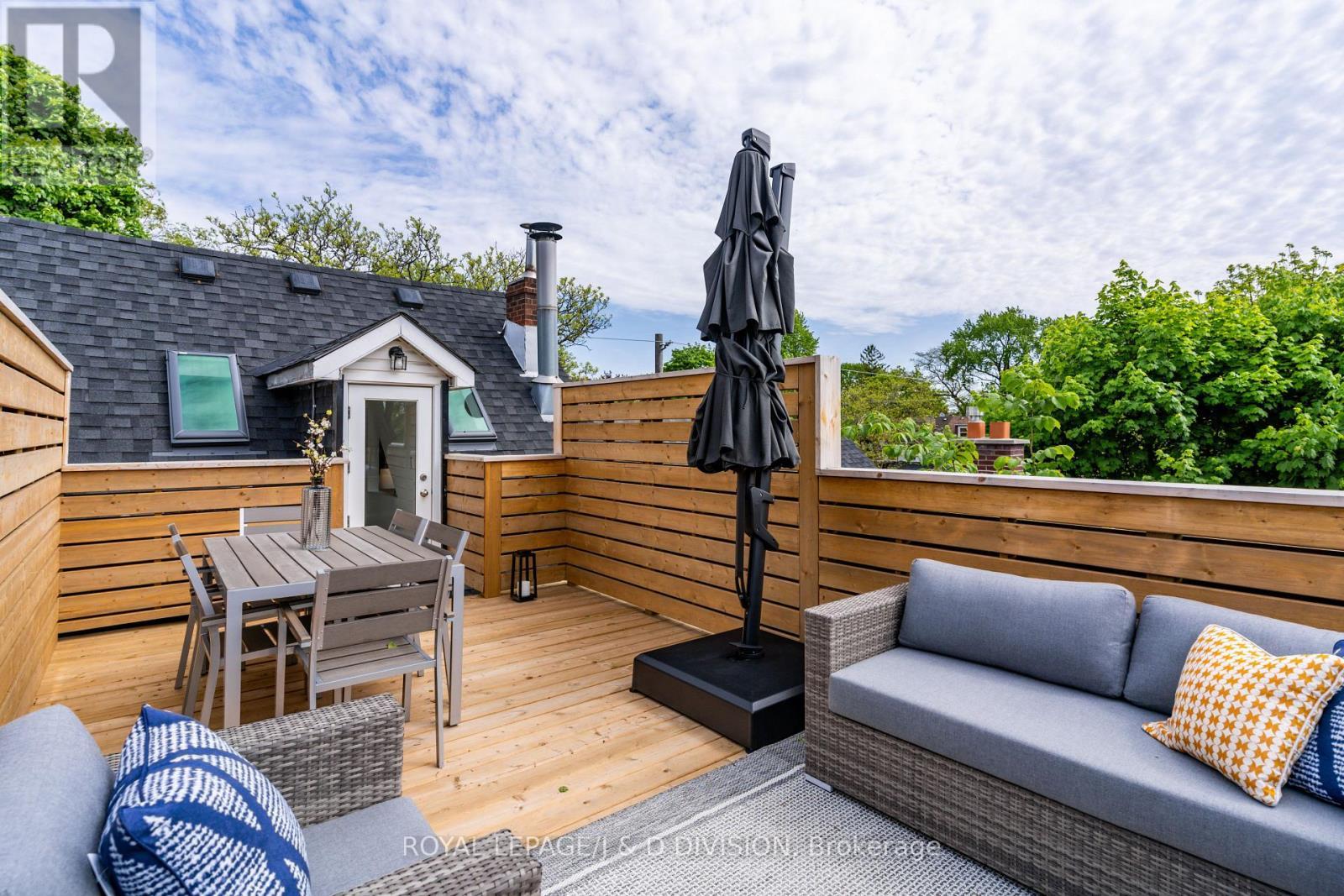 












59 AUSTIN AVENUE

,
Toronto,




Ontario
M4M1V7

