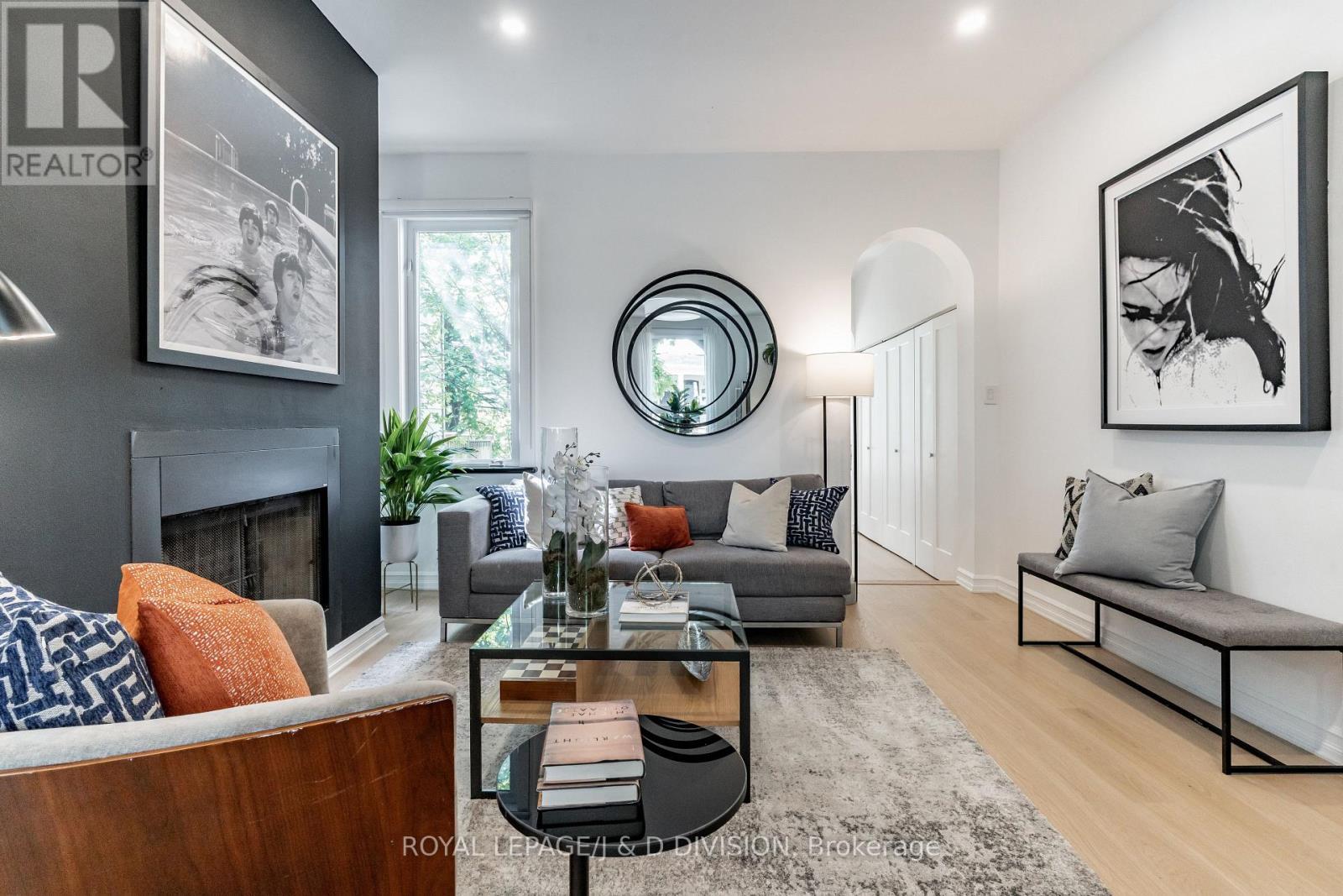 












59 AUSTIN AVENUE

,
Toronto,




Ontario
M4M1V7

