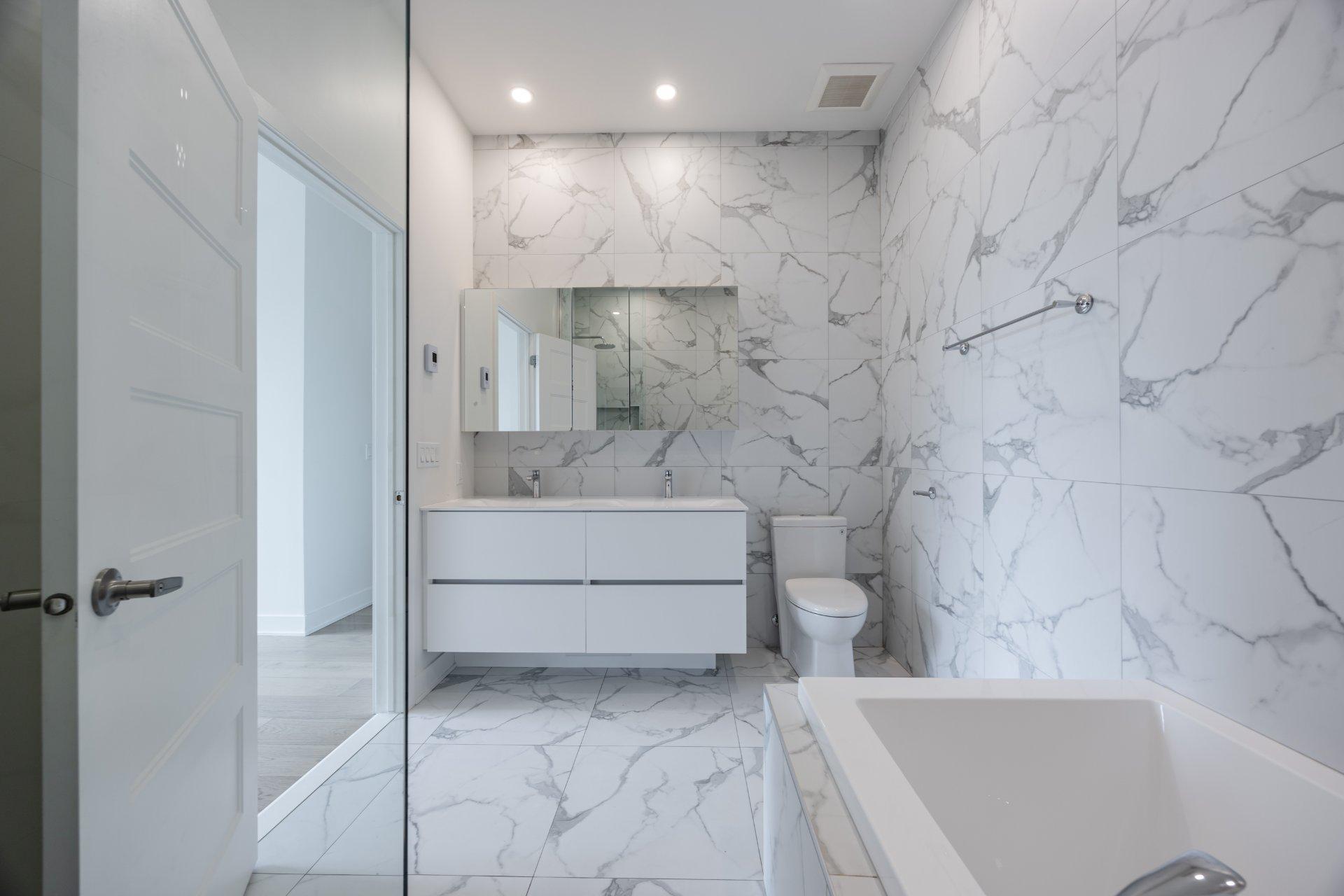 









256


Rue de la Rotonde

,
Montréal (Verdun/Île-des-Soeurs),




QC
H3E0E7

