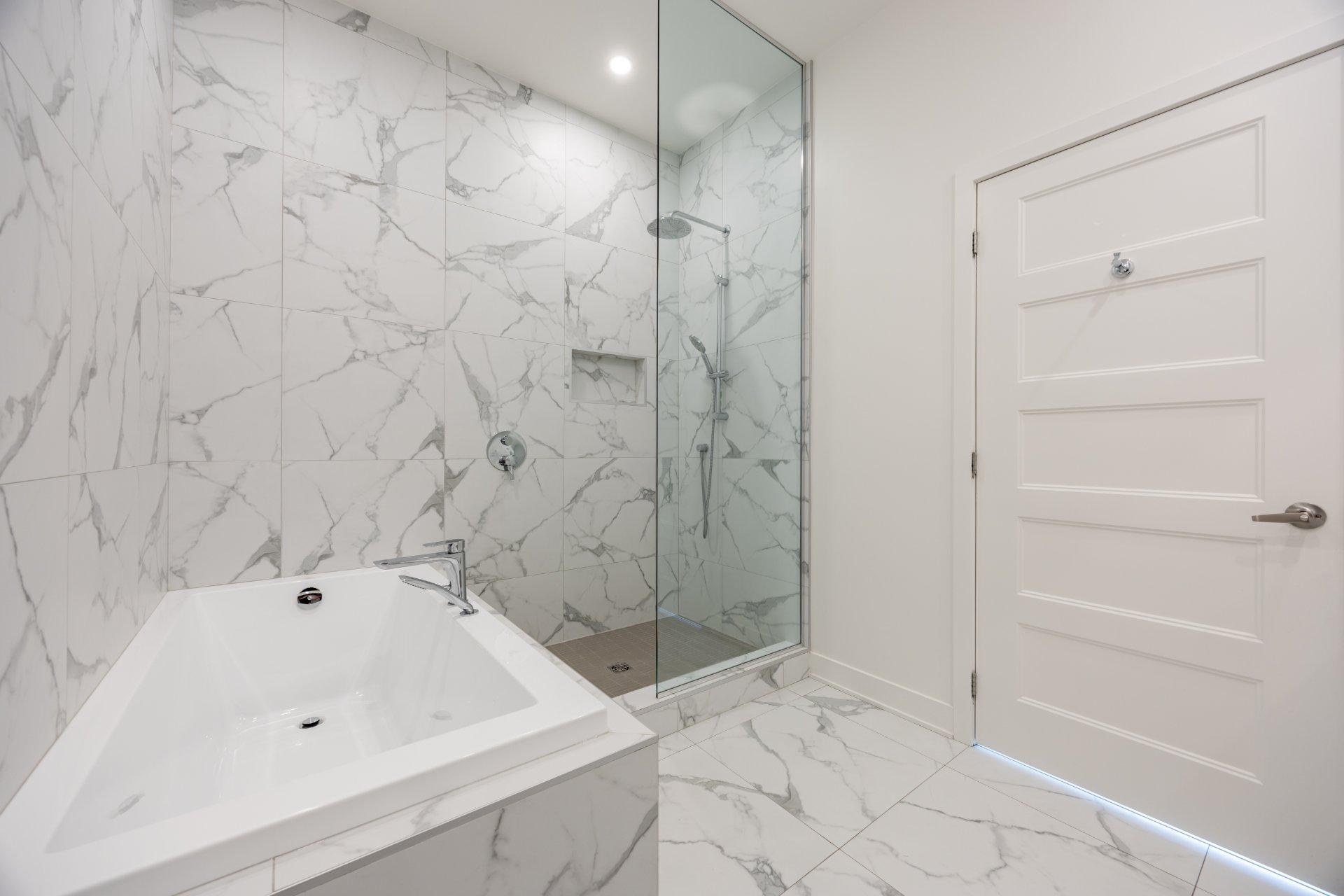 









256


Rue de la Rotonde

,
Montréal (Verdun/Île-des-Soeurs),




QC
H3E0E7

