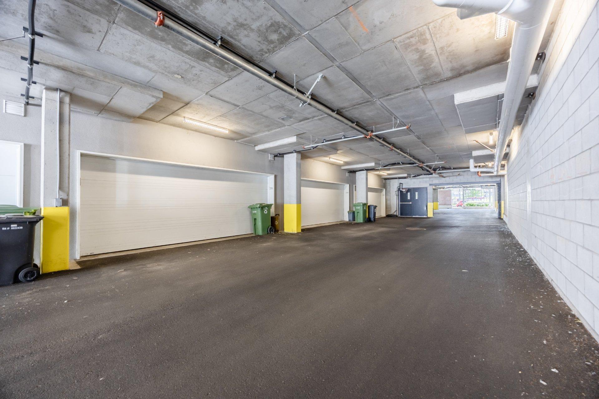 









256


Rue de la Rotonde

,
Montréal (Verdun/Île-des-Soeurs),




QC
H3E0E7

