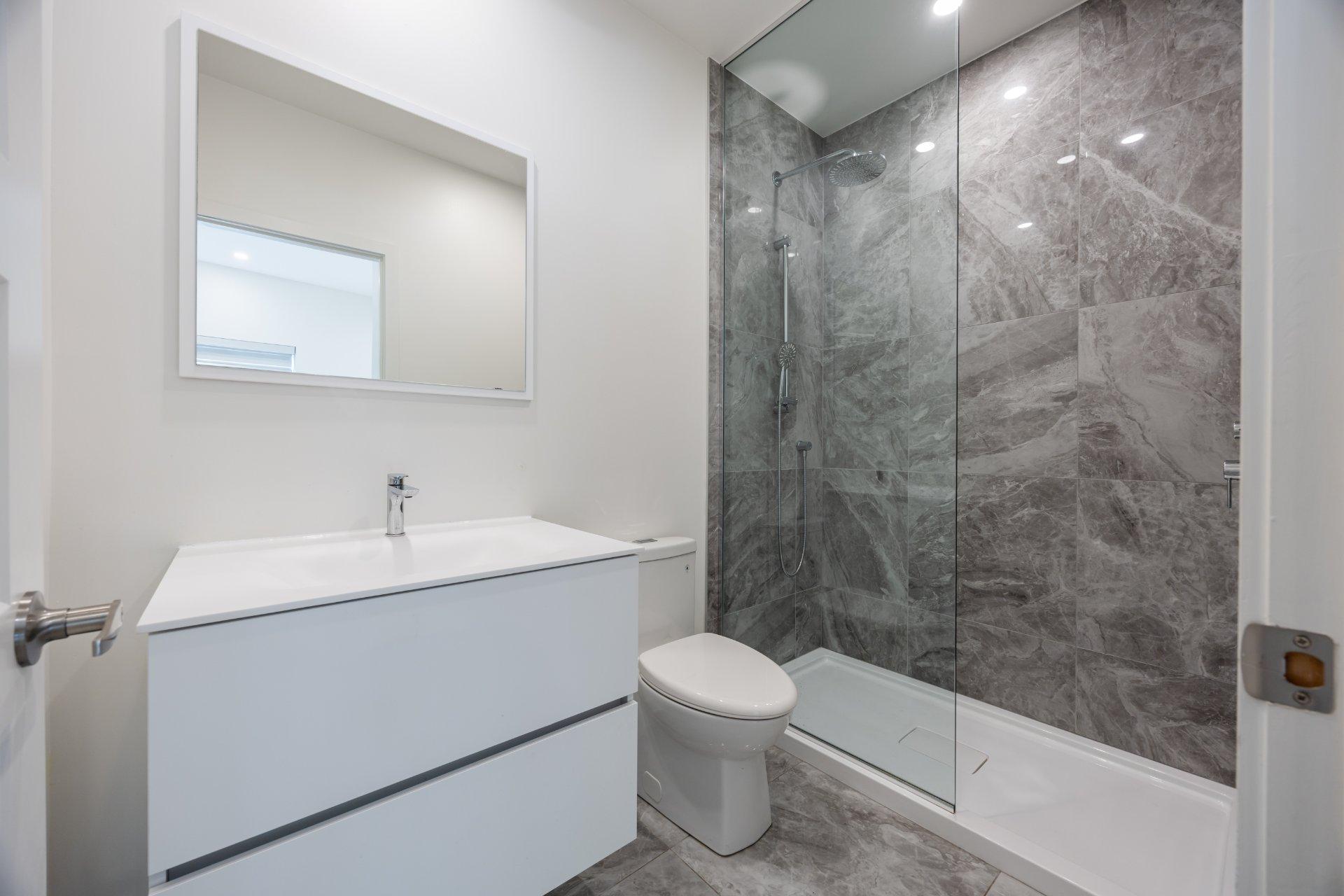 









256


Rue de la Rotonde

,
Montréal (Verdun/Île-des-Soeurs),




QC
H3E0E7

