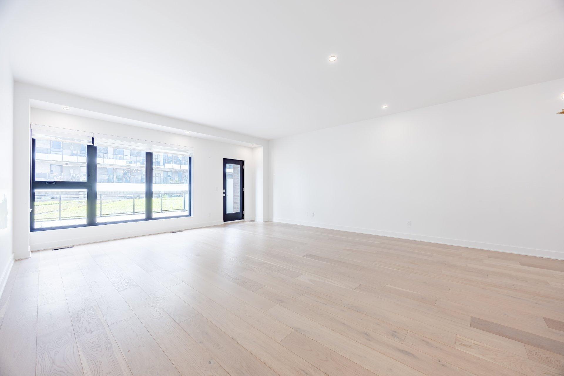 









256


Rue de la Rotonde

,
Montréal (Verdun/Île-des-Soeurs),




QC
H3E0E7

