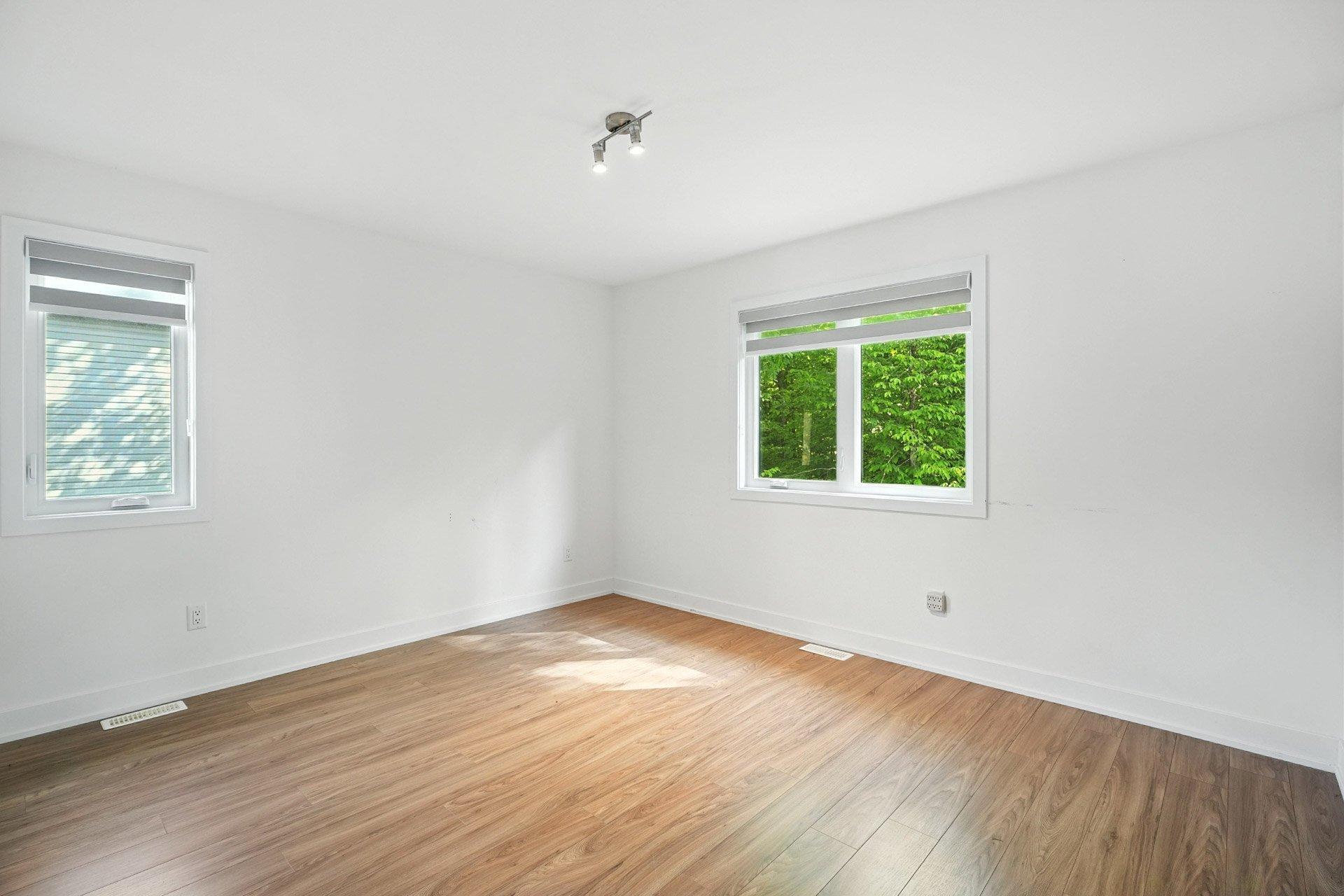 









120


Rue Aldé-Leroux

,
Gatineau (Masson-Angers),




QC
J8M0A7

