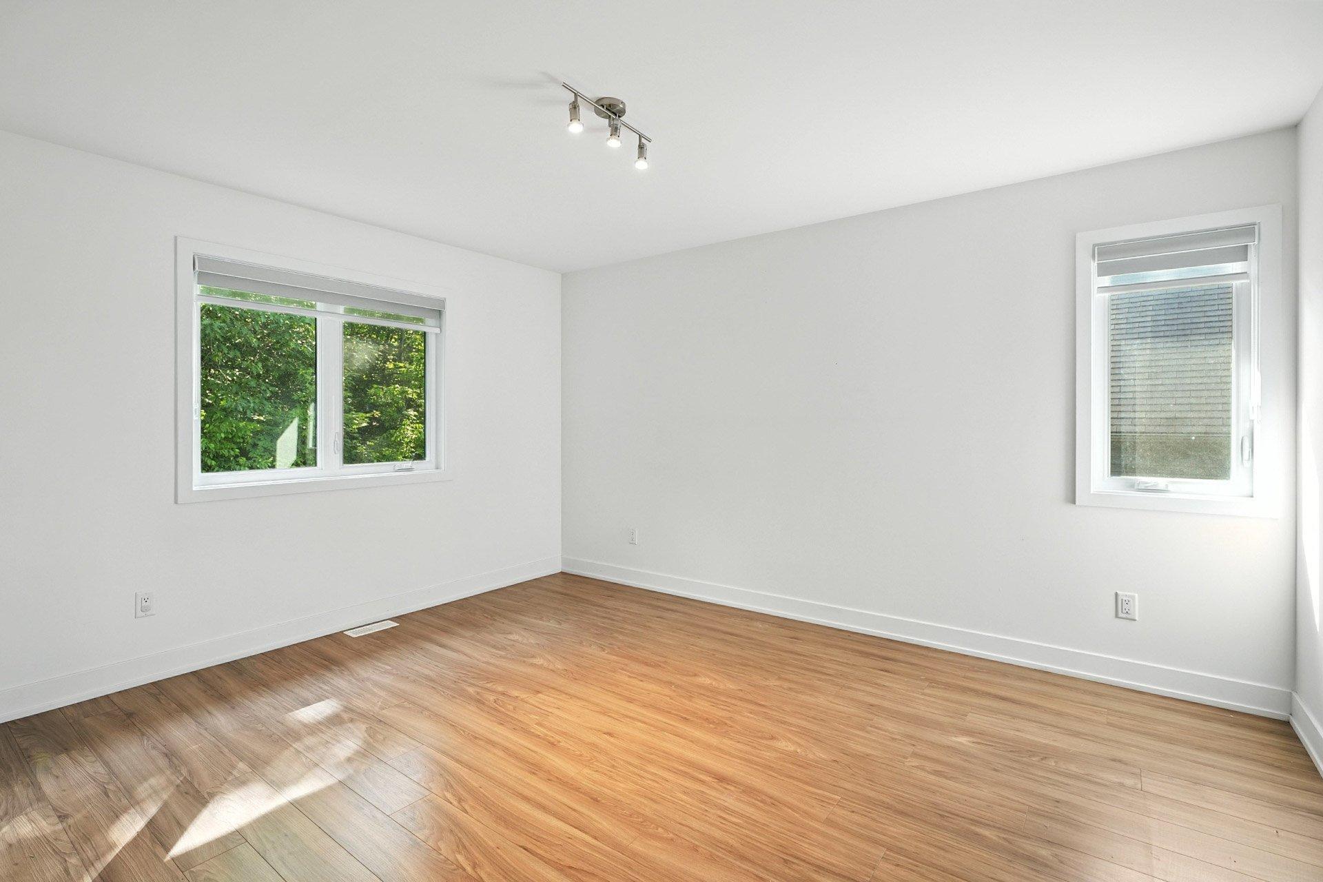 









120


Rue Aldé-Leroux

,
Gatineau (Masson-Angers),




QC
J8M0A7

