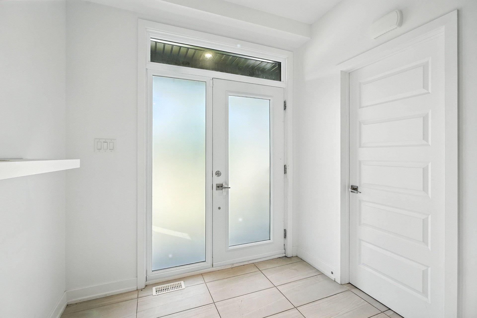 









120


Rue Aldé-Leroux

,
Gatineau (Masson-Angers),




QC
J8M0A7


