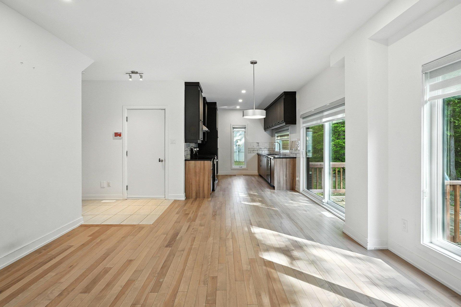 









120


Rue Aldé-Leroux

,
Gatineau (Masson-Angers),




QC
J8M0A7


