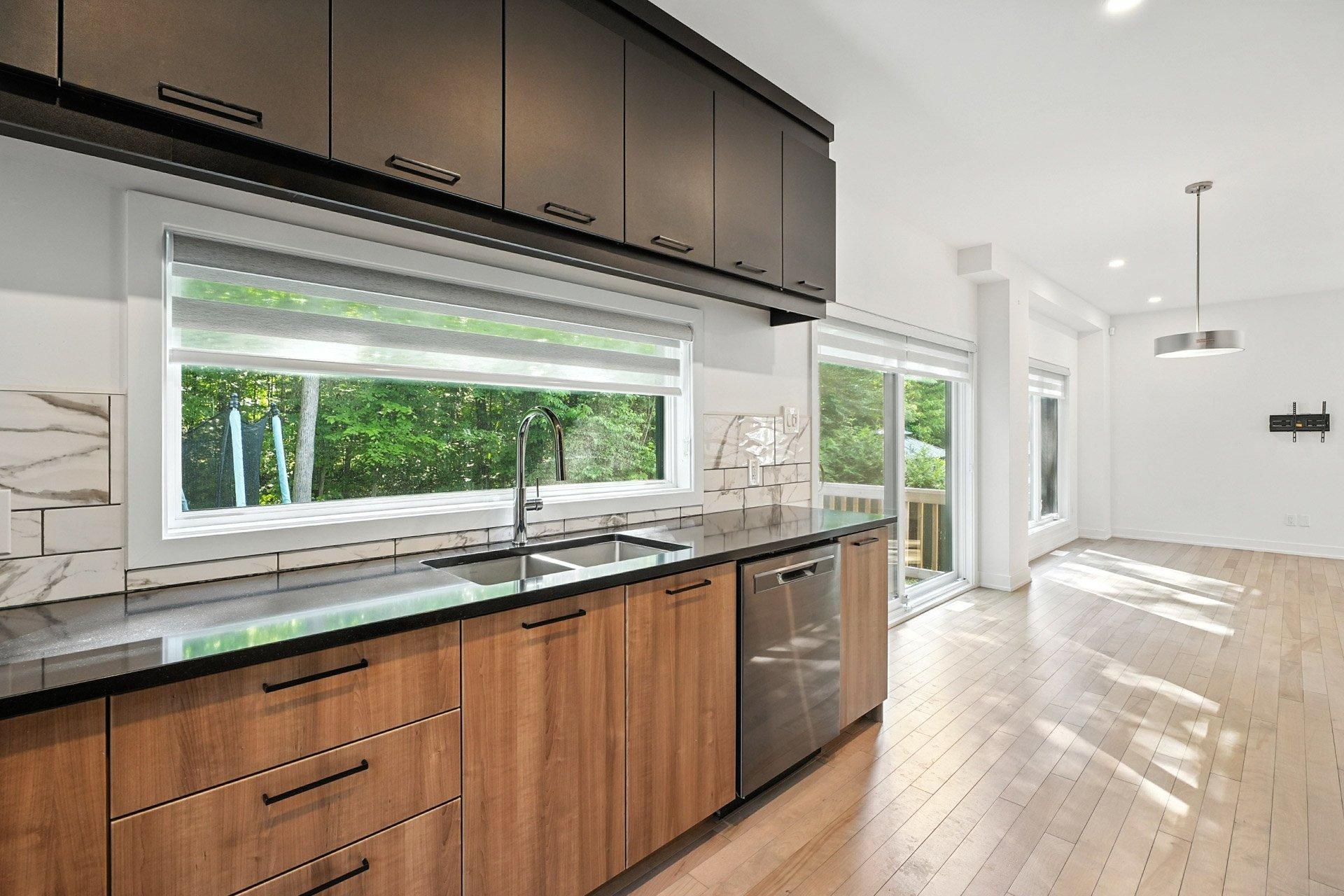 









120


Rue Aldé-Leroux

,
Gatineau (Masson-Angers),




QC
J8M0A7

