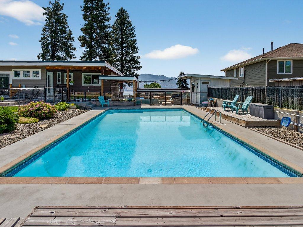 









2715


Boucherie

Road,
West Kelowna,




BC
V1Z 2G3

