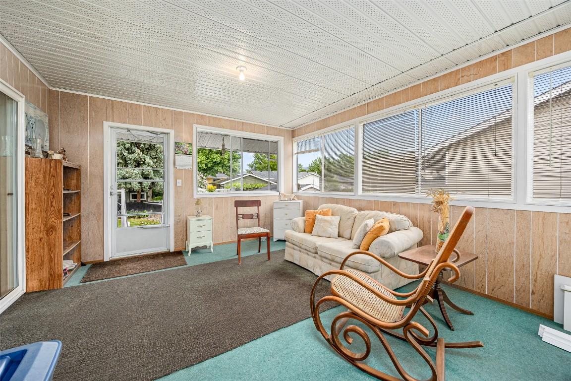 









980


THOMPSON

Road,
Kelowna,




BC
V1X 3X1

