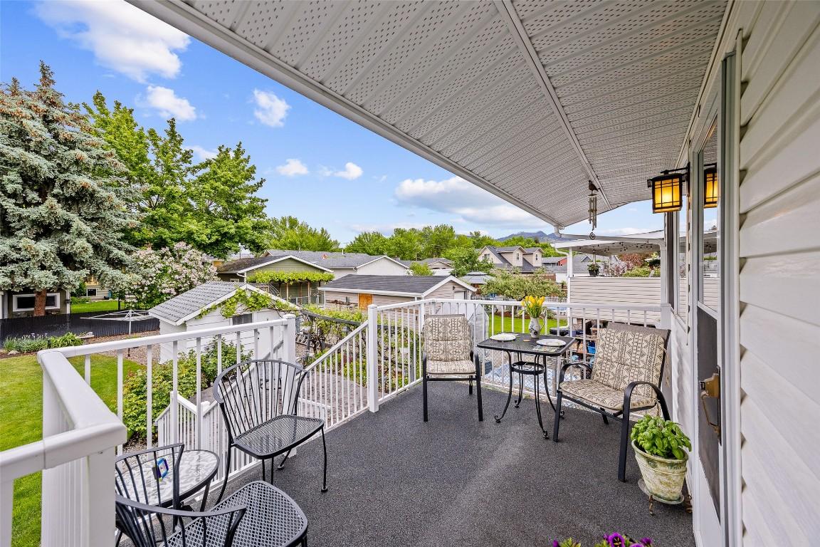 









980


THOMPSON

Road,
Kelowna,




BC
V1X 3X1

